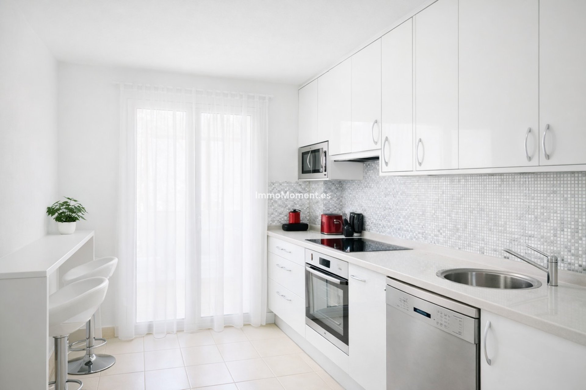 Resale - Apartment - Estepona - Selwo