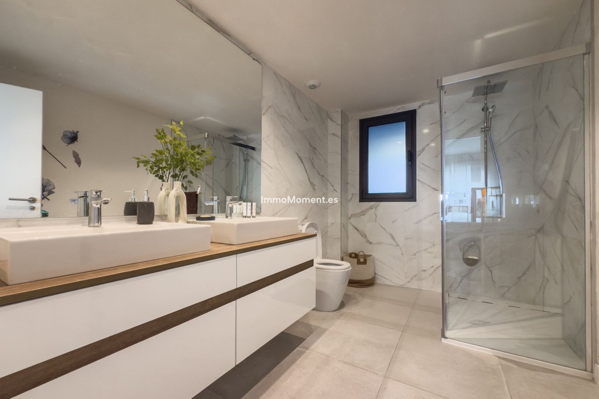 Resale - Apartment - Estepona - Selwo