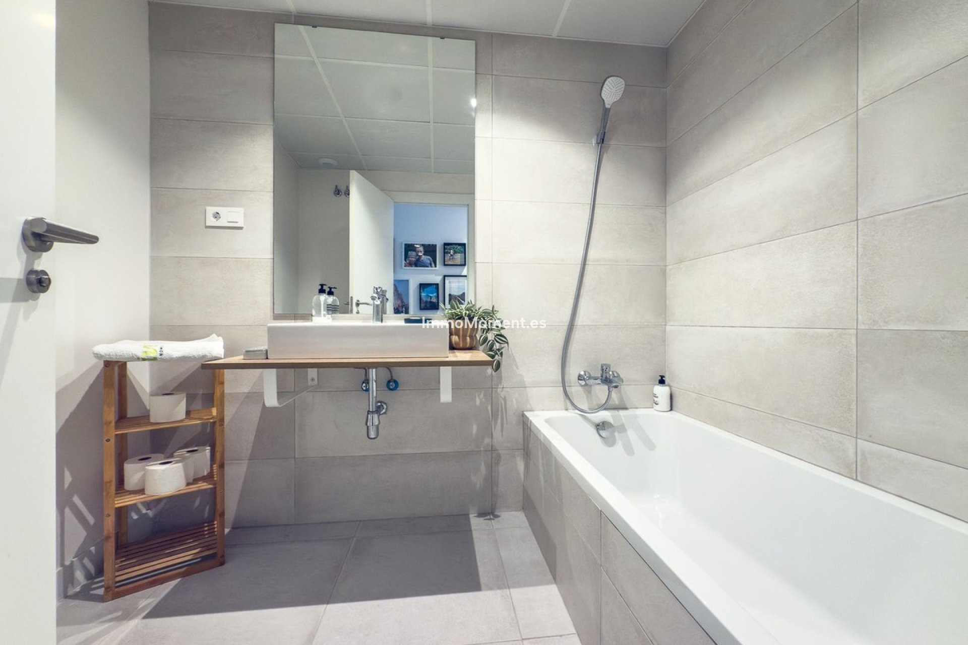 Resale - Apartment - Estepona - Selwo