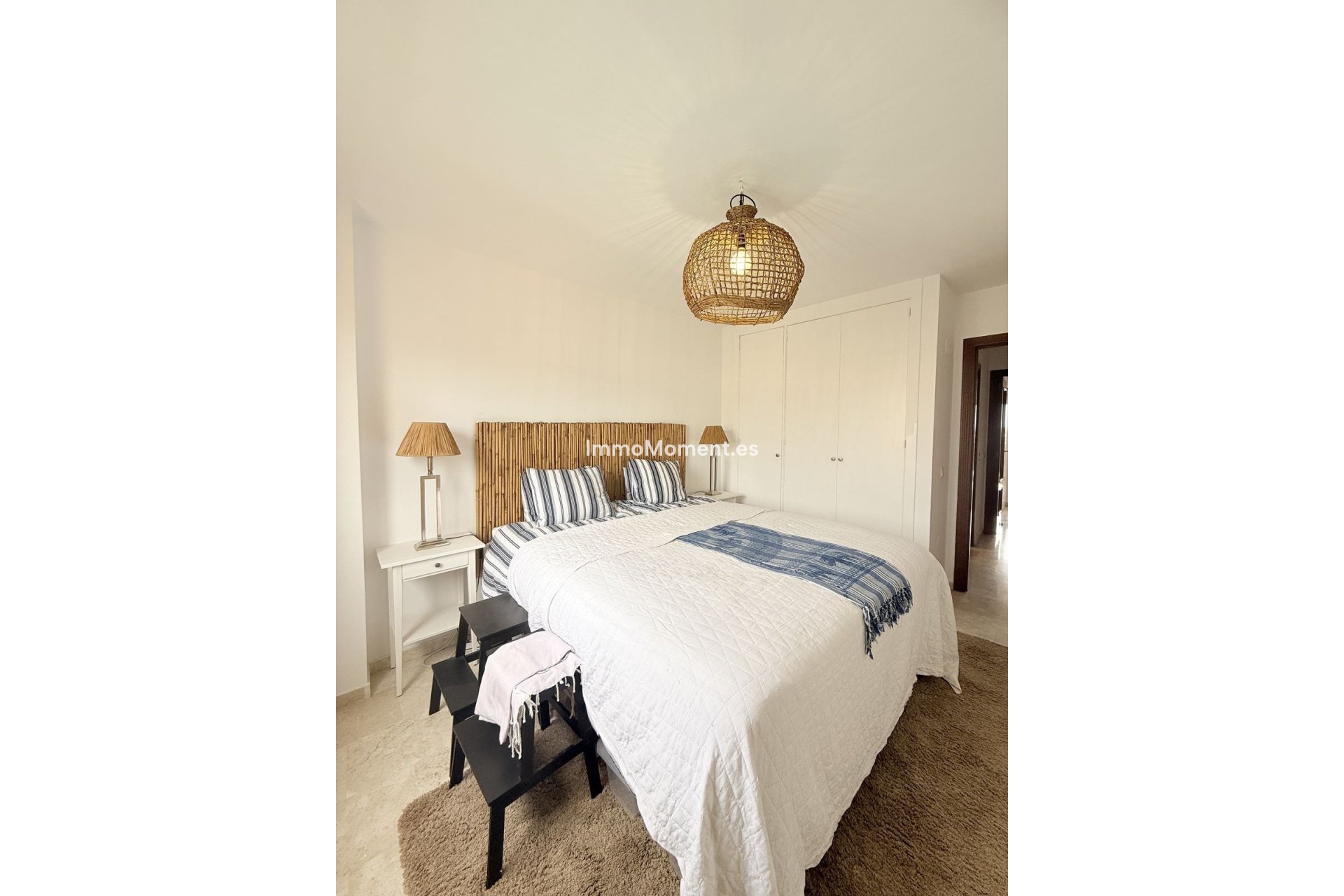 Resale - Apartment - Estepona - Selwo