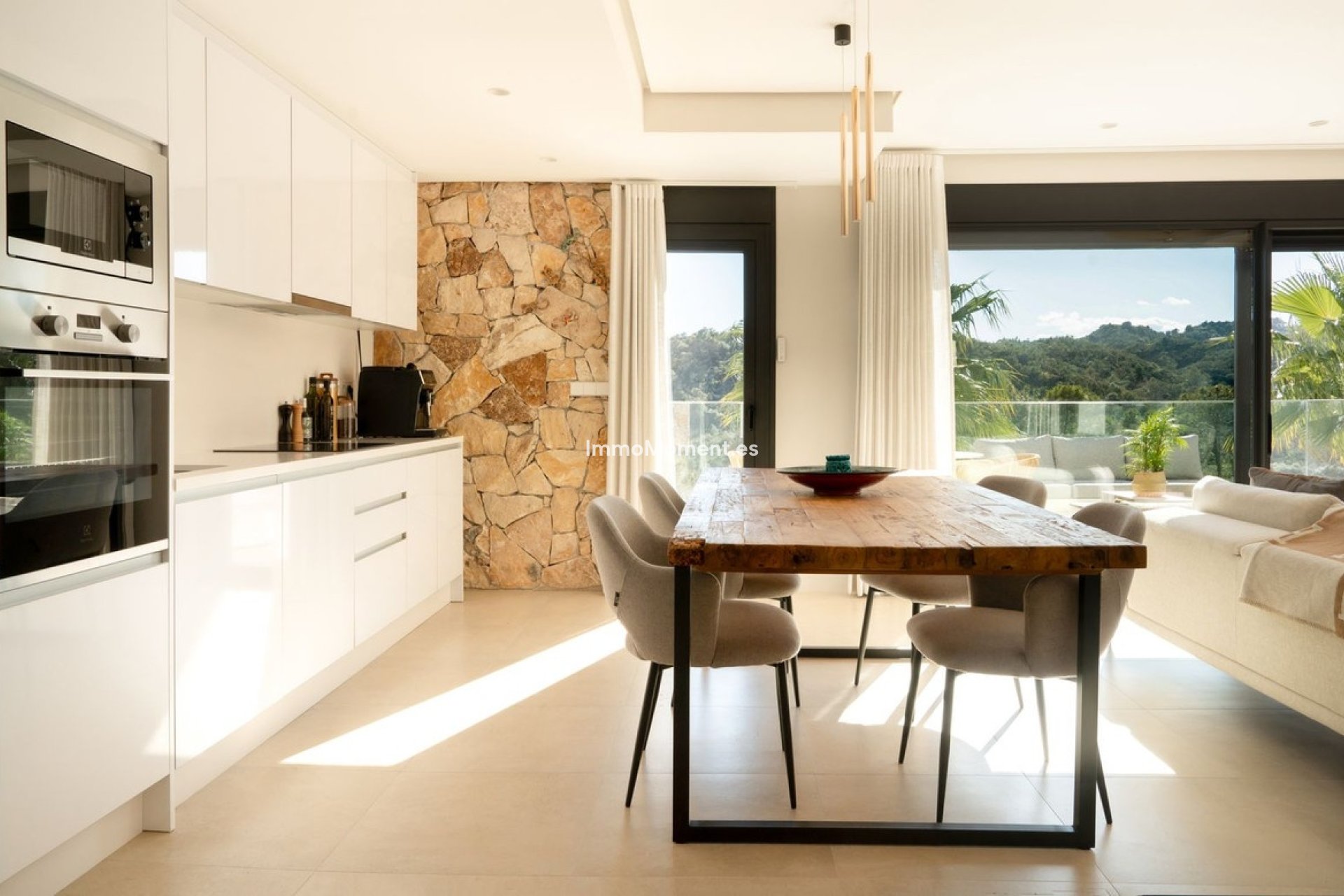 Resale - Apartment - Estepona - Selwo