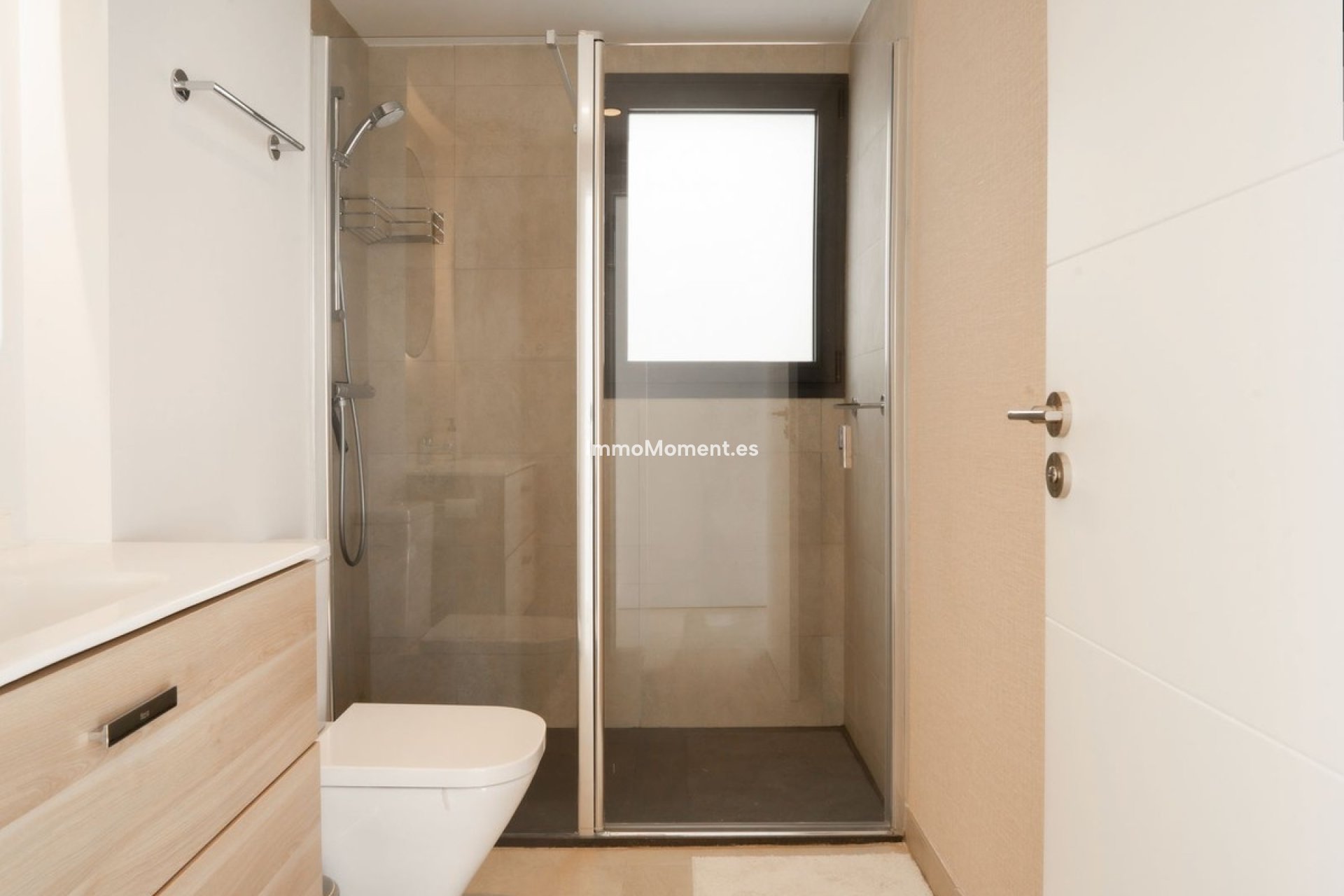 Resale - Apartment - Estepona - Selwo