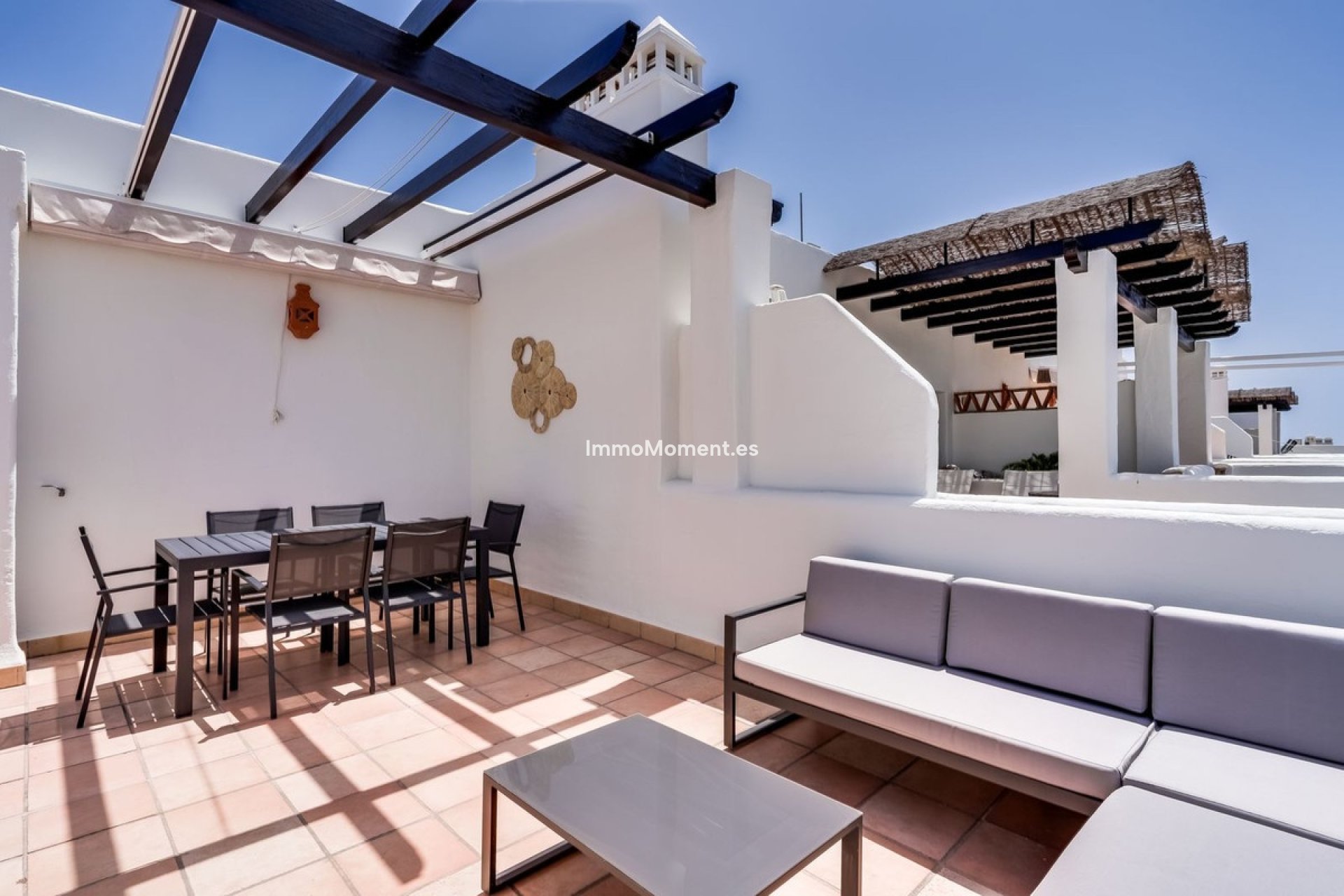 Resale - Apartment - Estepona - Selwo