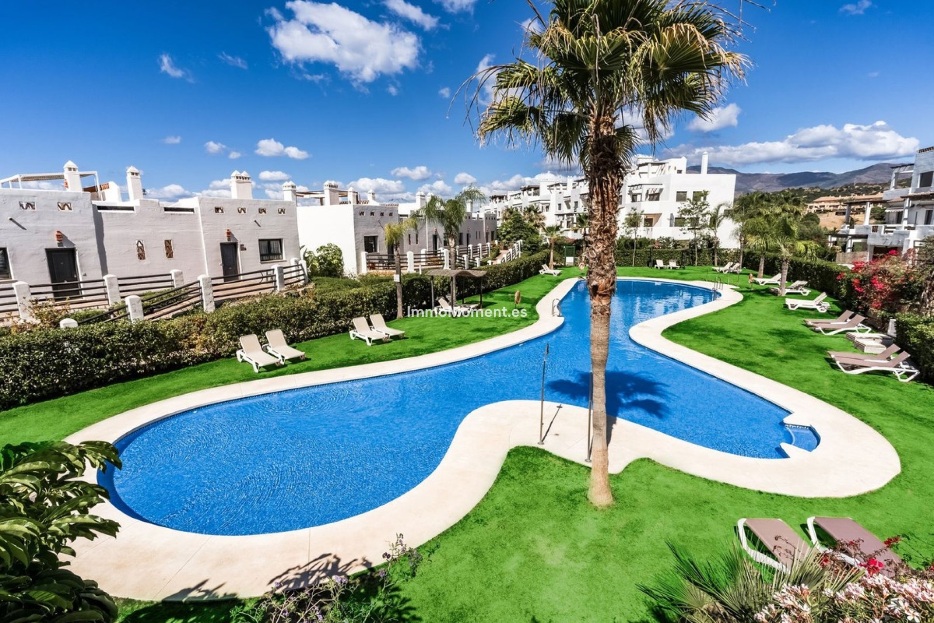 Resale - Apartment - Estepona - Selwo