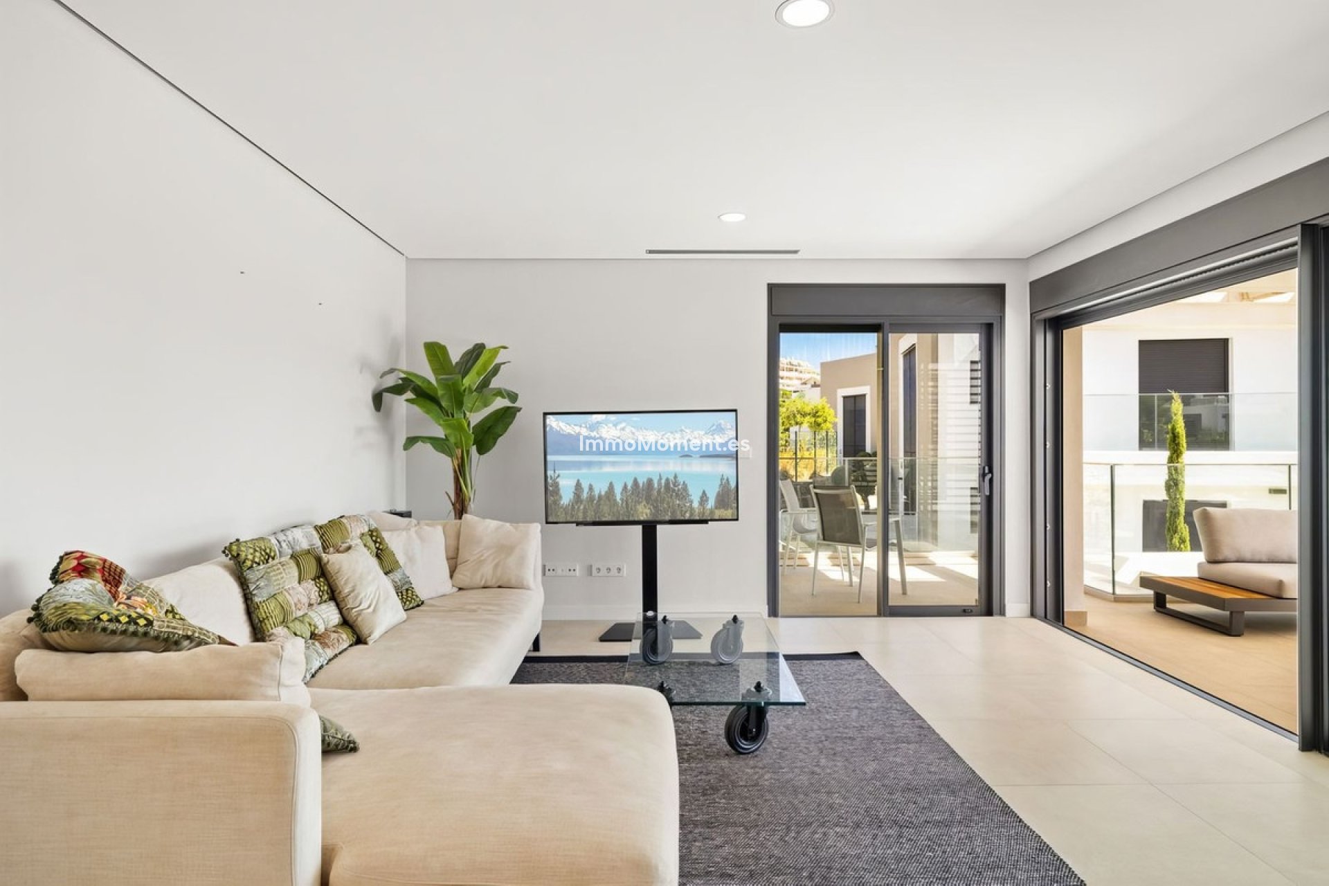 Resale - Apartment - Estepona - Selwo