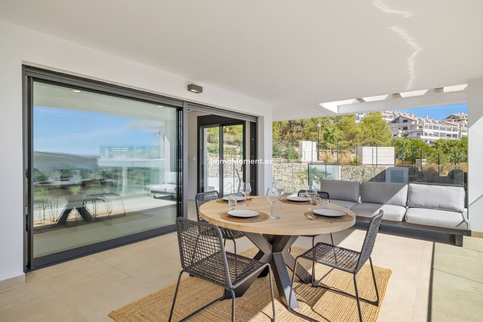 Resale - Apartment - Estepona - Selwo