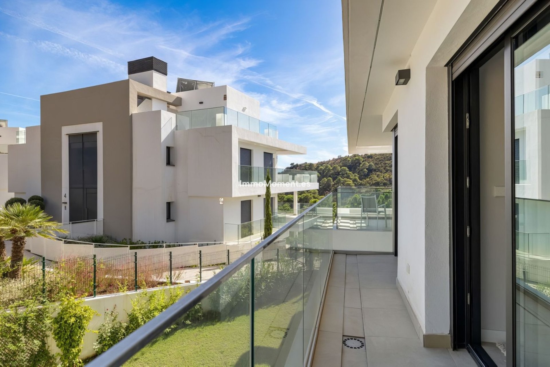 Resale - Apartment - Estepona - Selwo