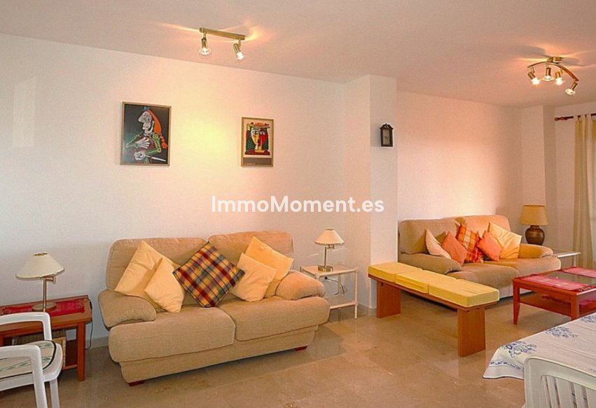 Resale - Apartment - Estepona - Selwo