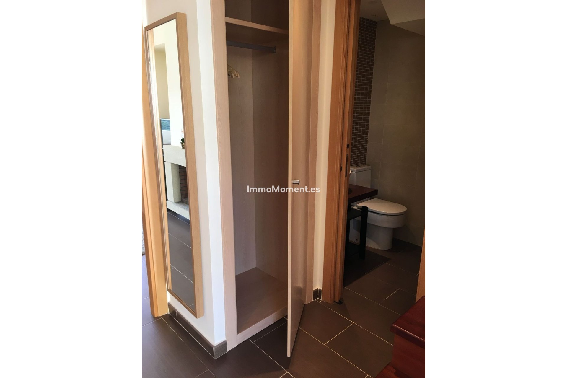 Resale - Apartment - Estepona - Selwo