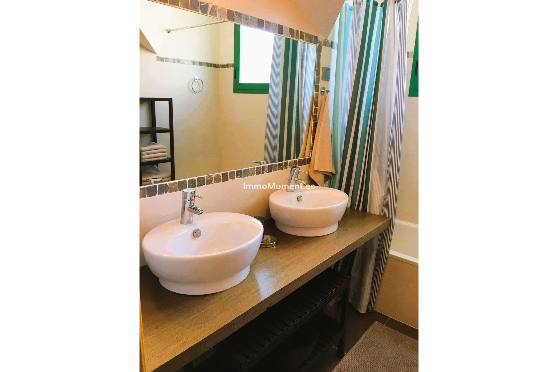 Resale - Apartment - Estepona - Selwo