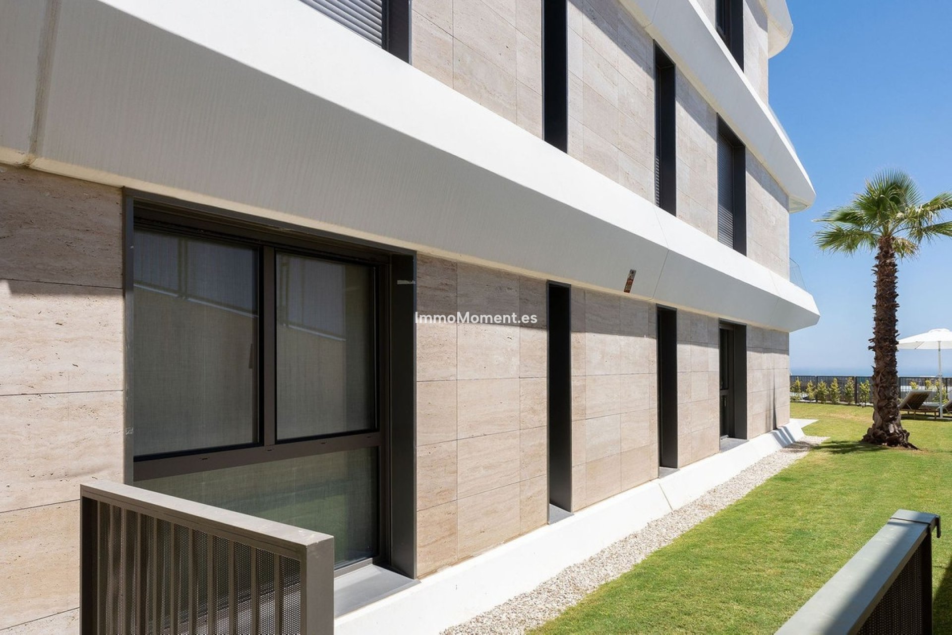 Resale - Apartment - Estepona - Selwo