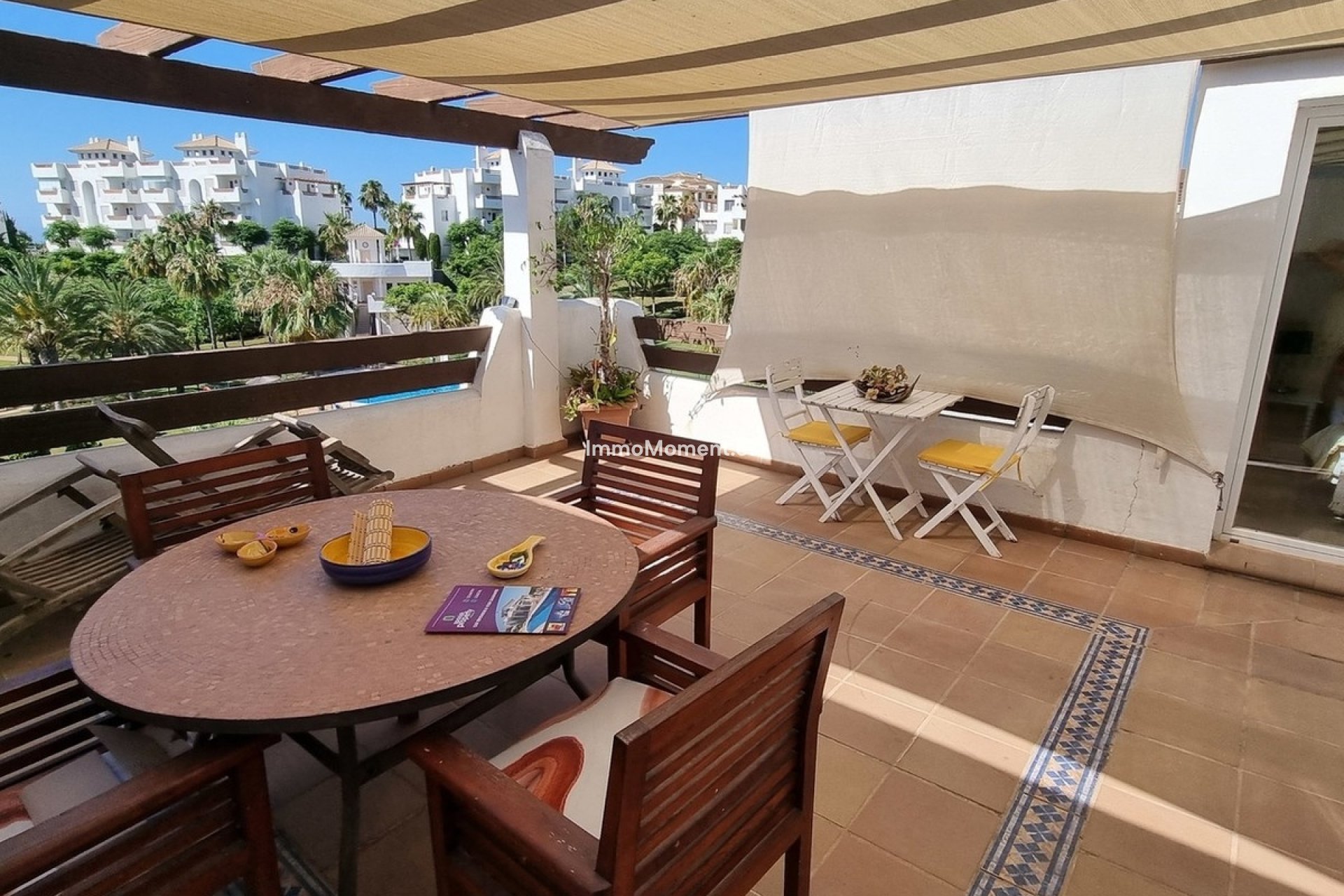 Resale - Apartment - Estepona - Selwo
