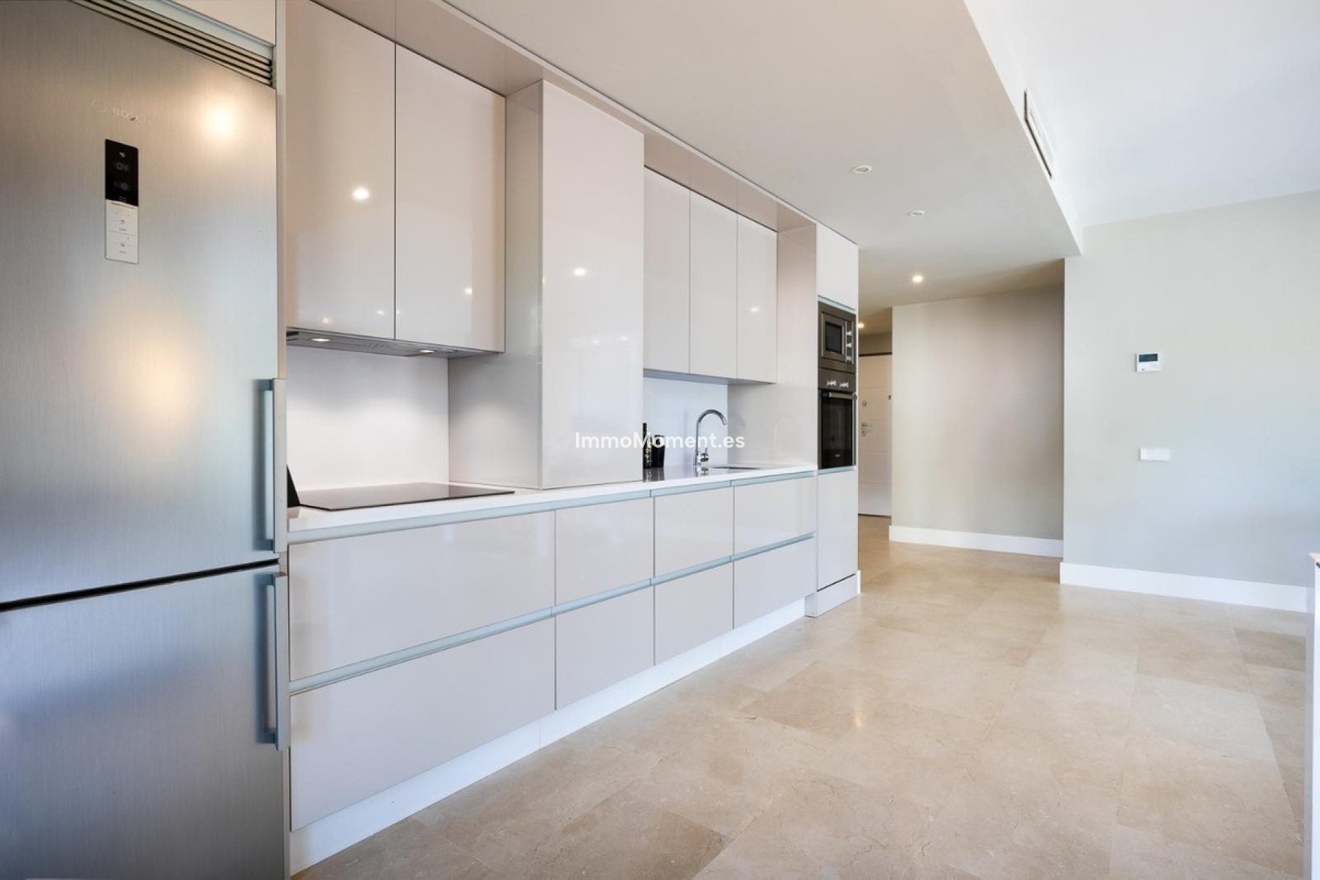 Resale - Apartment - Estepona - Selwo