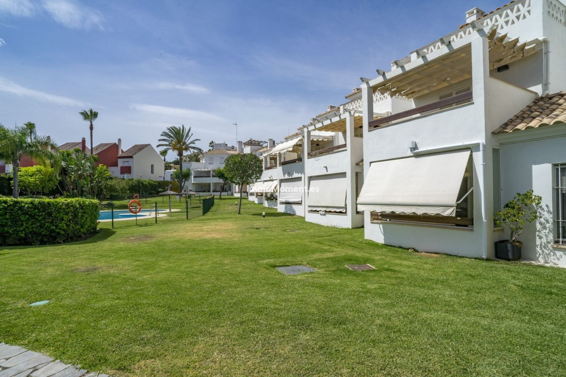 Resale - Apartment - Estepona - Selwo