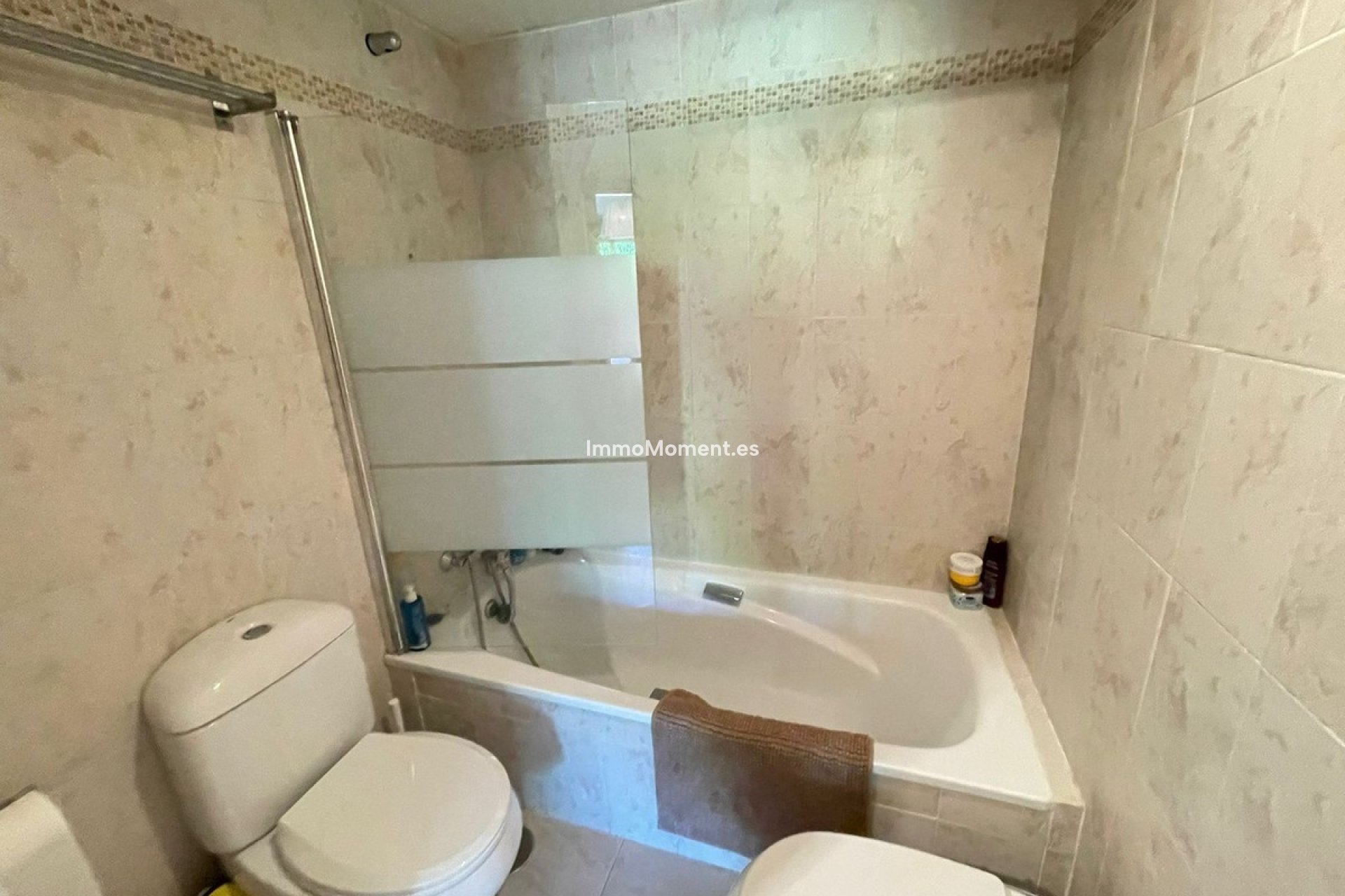 Resale - Apartment - Estepona - Selwo