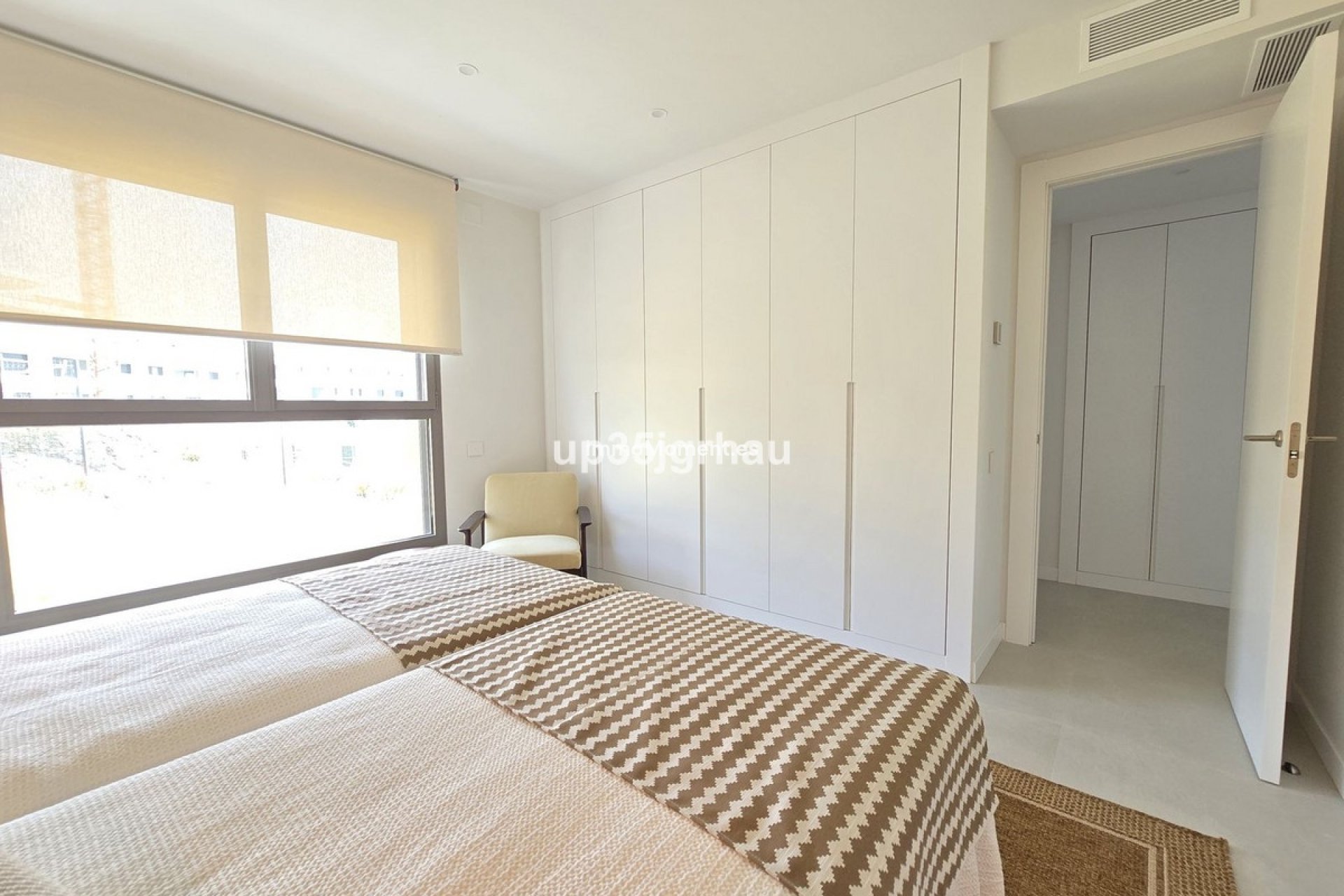 Resale - Apartment - Estepona - Selwo