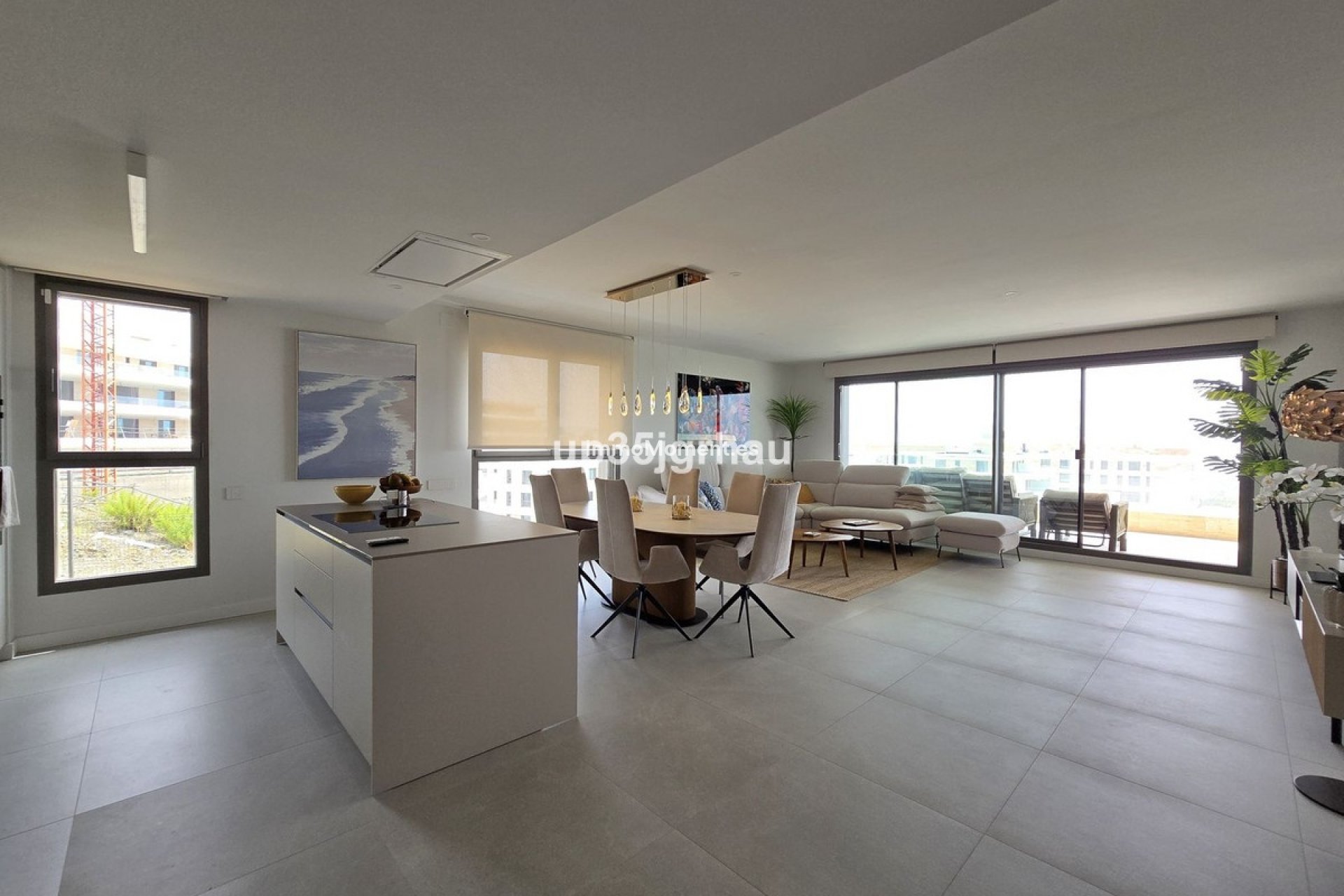 Resale - Apartment - Estepona - Selwo