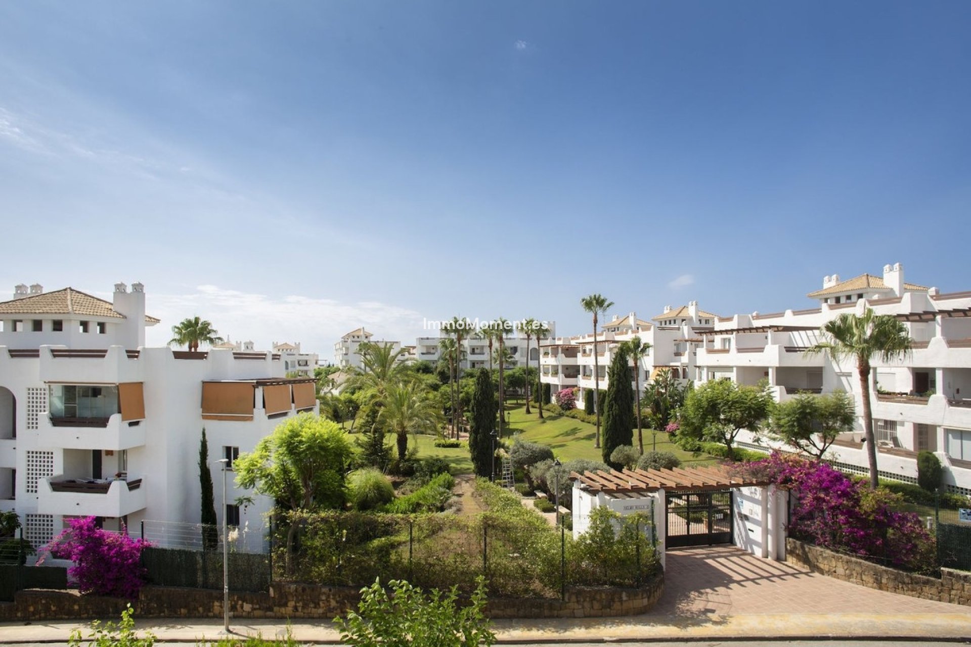 Resale - Apartment - Estepona - Selwo