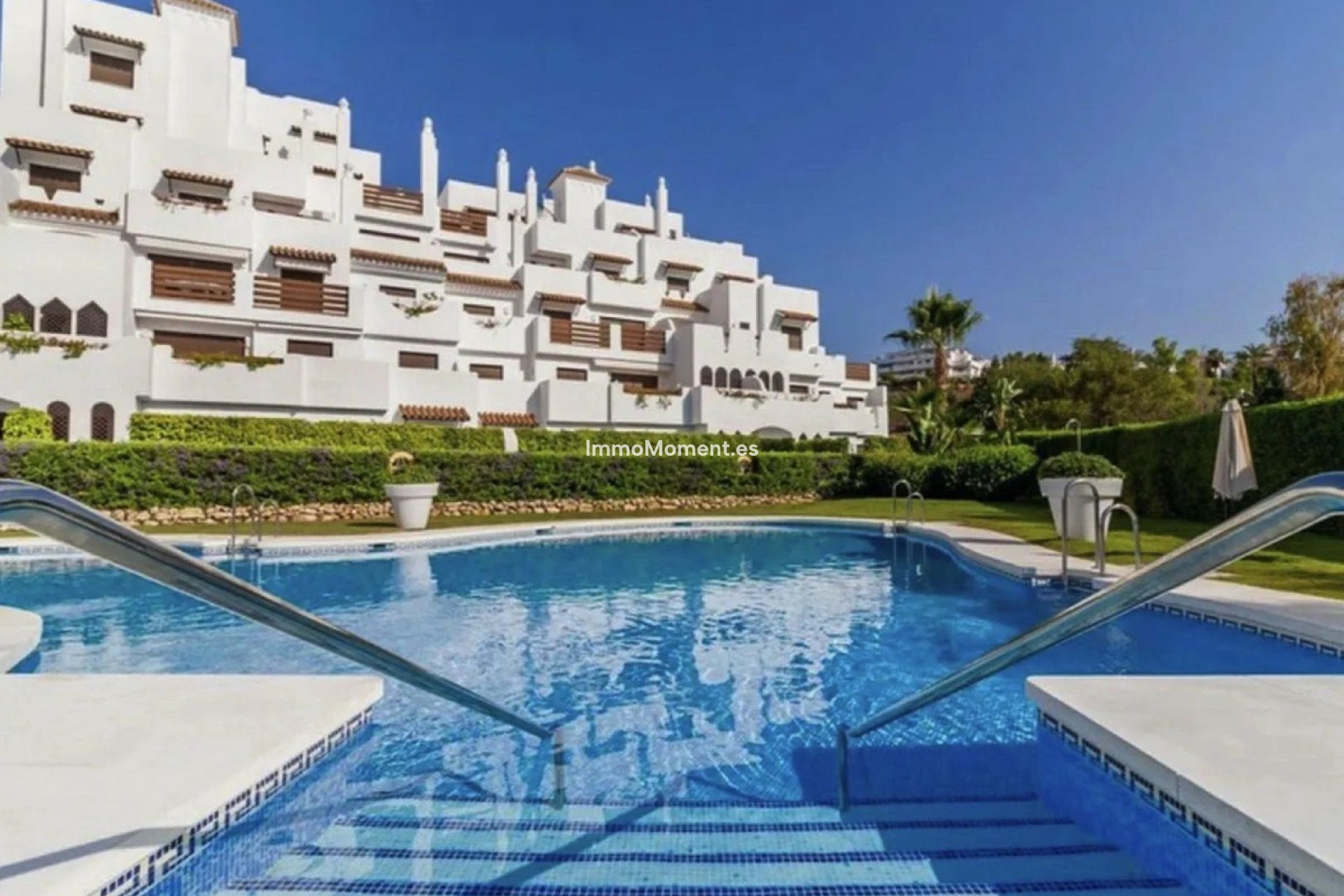 Resale - Apartment - Estepona - Selwo