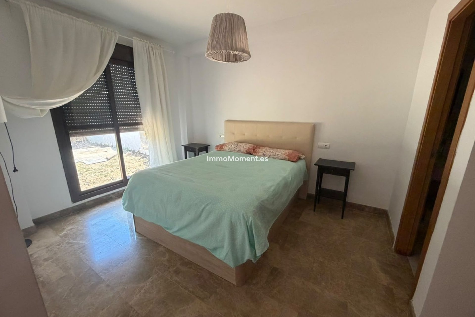 Resale - Apartment - Estepona - Selwo