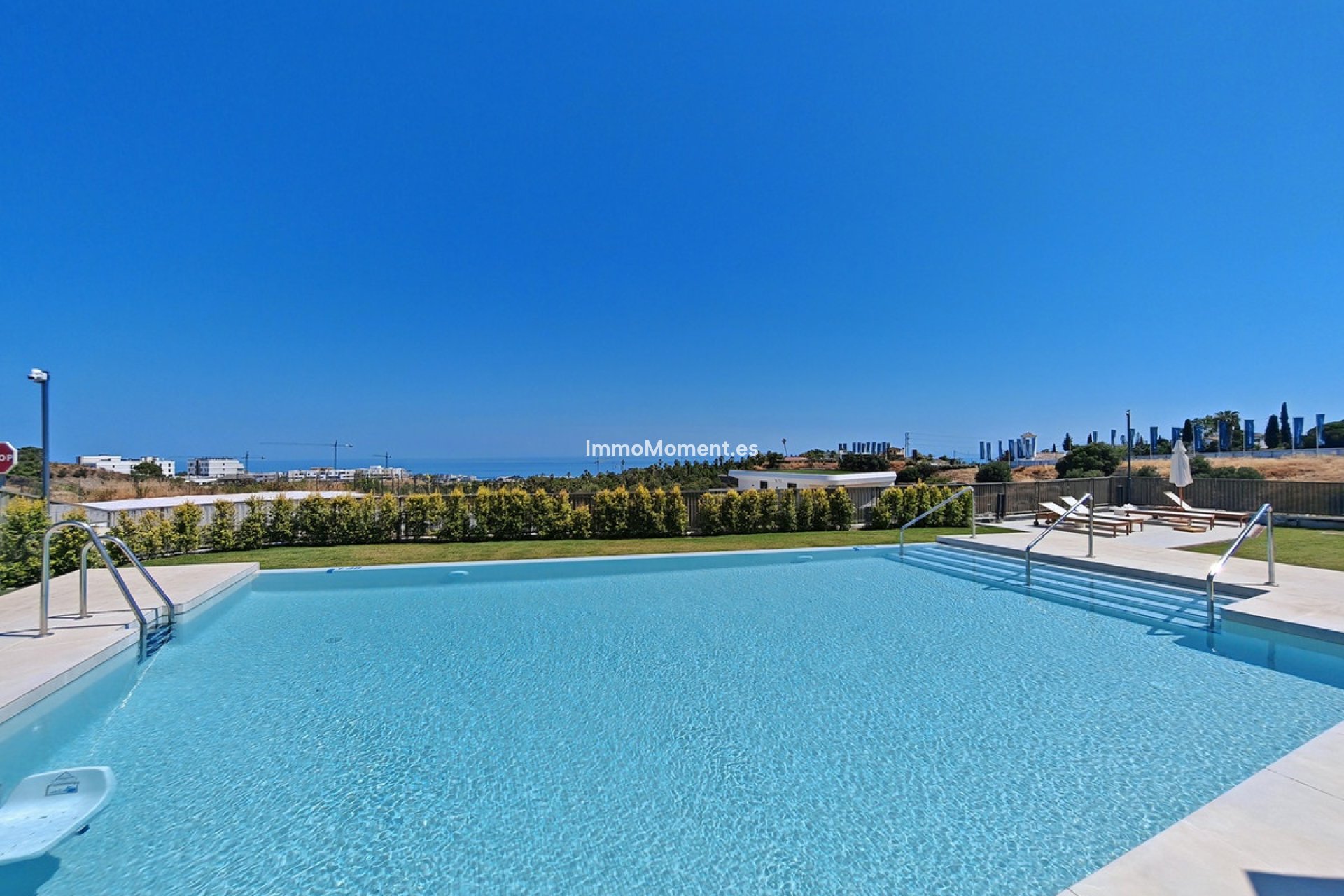 Resale - Apartment - Estepona - Selwo