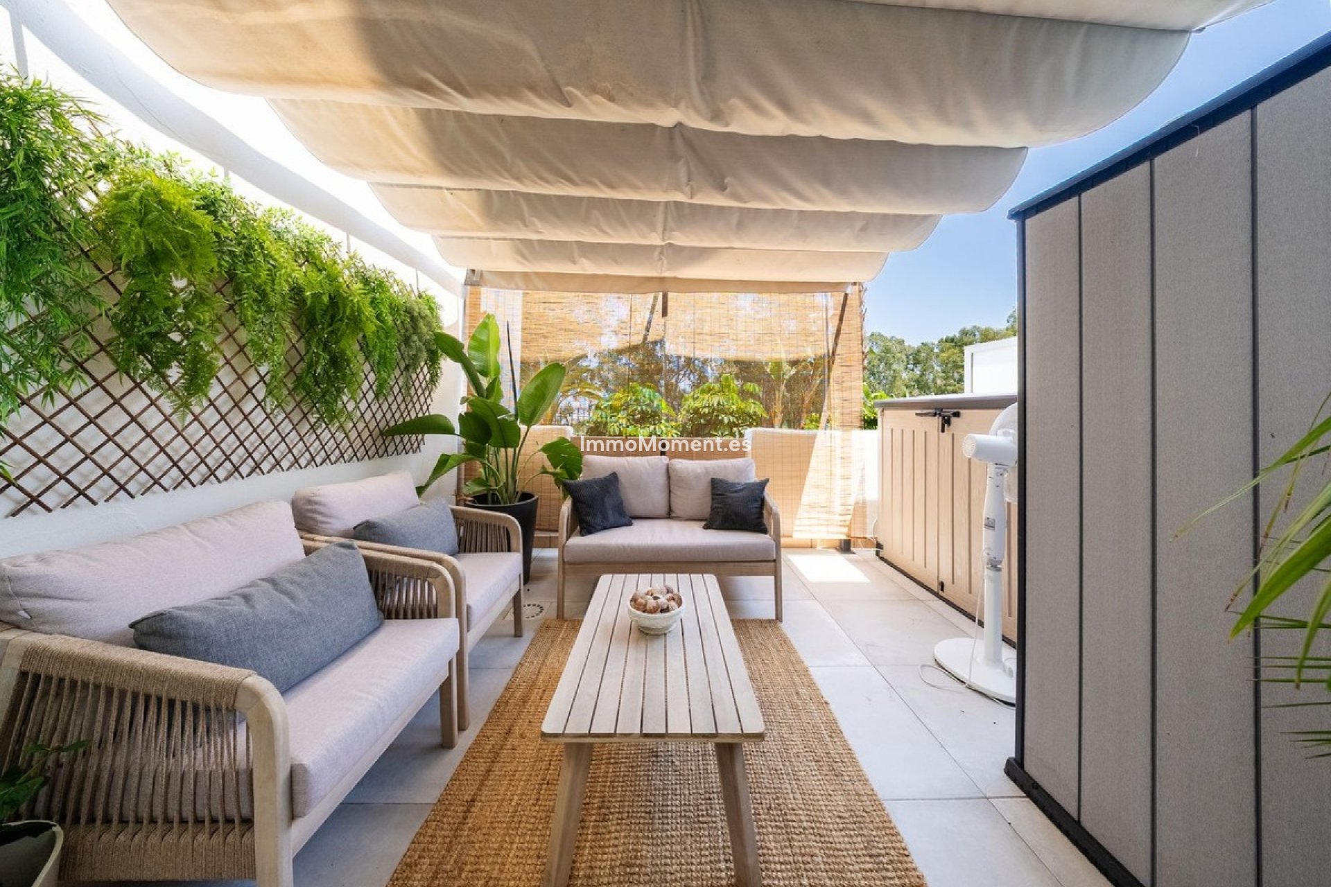 Resale - Apartment - Estepona - Selwo