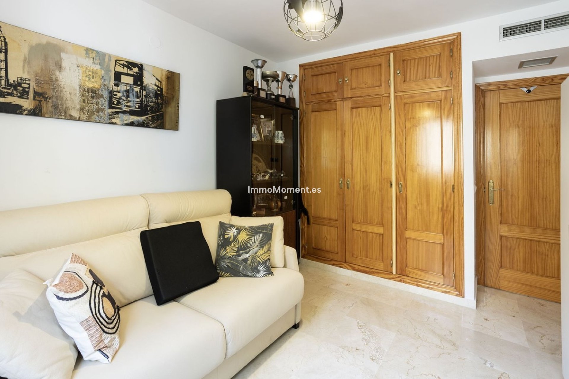 Resale - Apartment - Estepona - Selwo