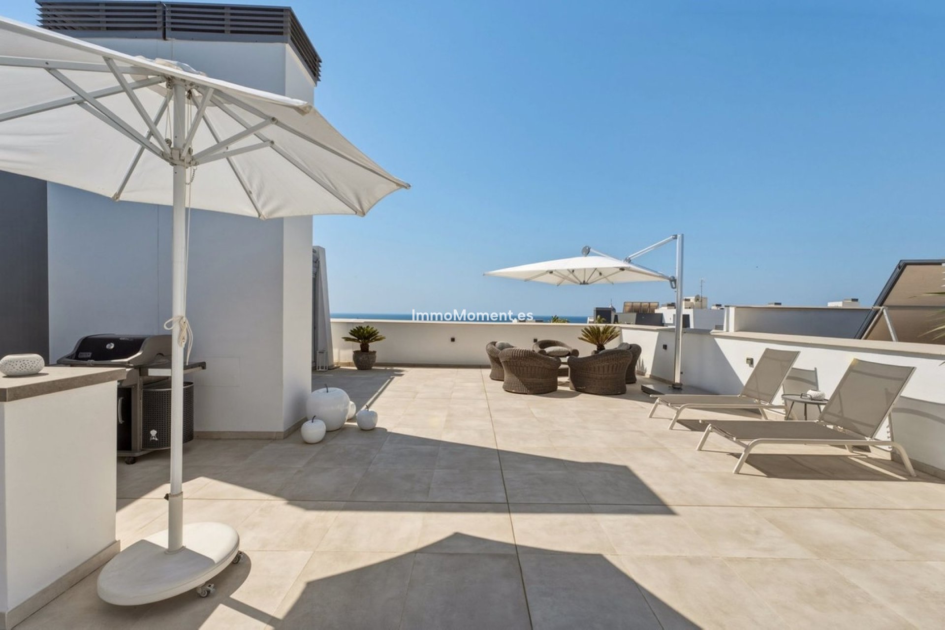 Resale - Apartment - Estepona - Selwo