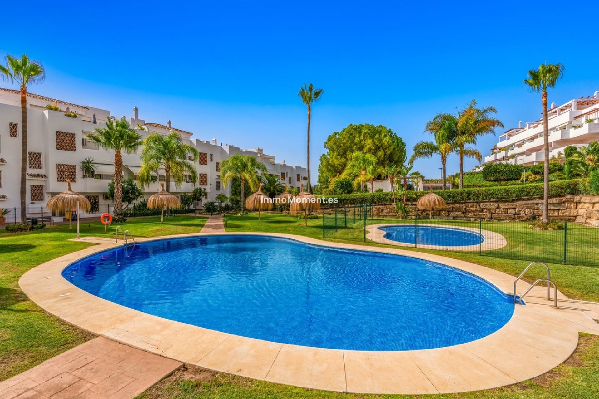 Resale - Apartment - Estepona - Selwo