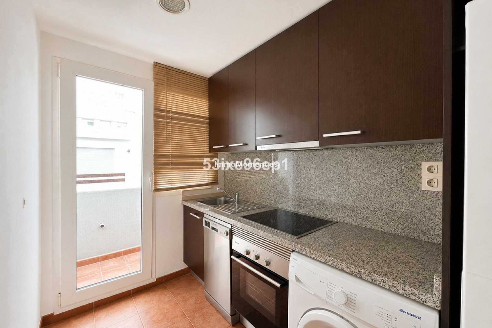 Resale - Apartment - Estepona - Valle Romano