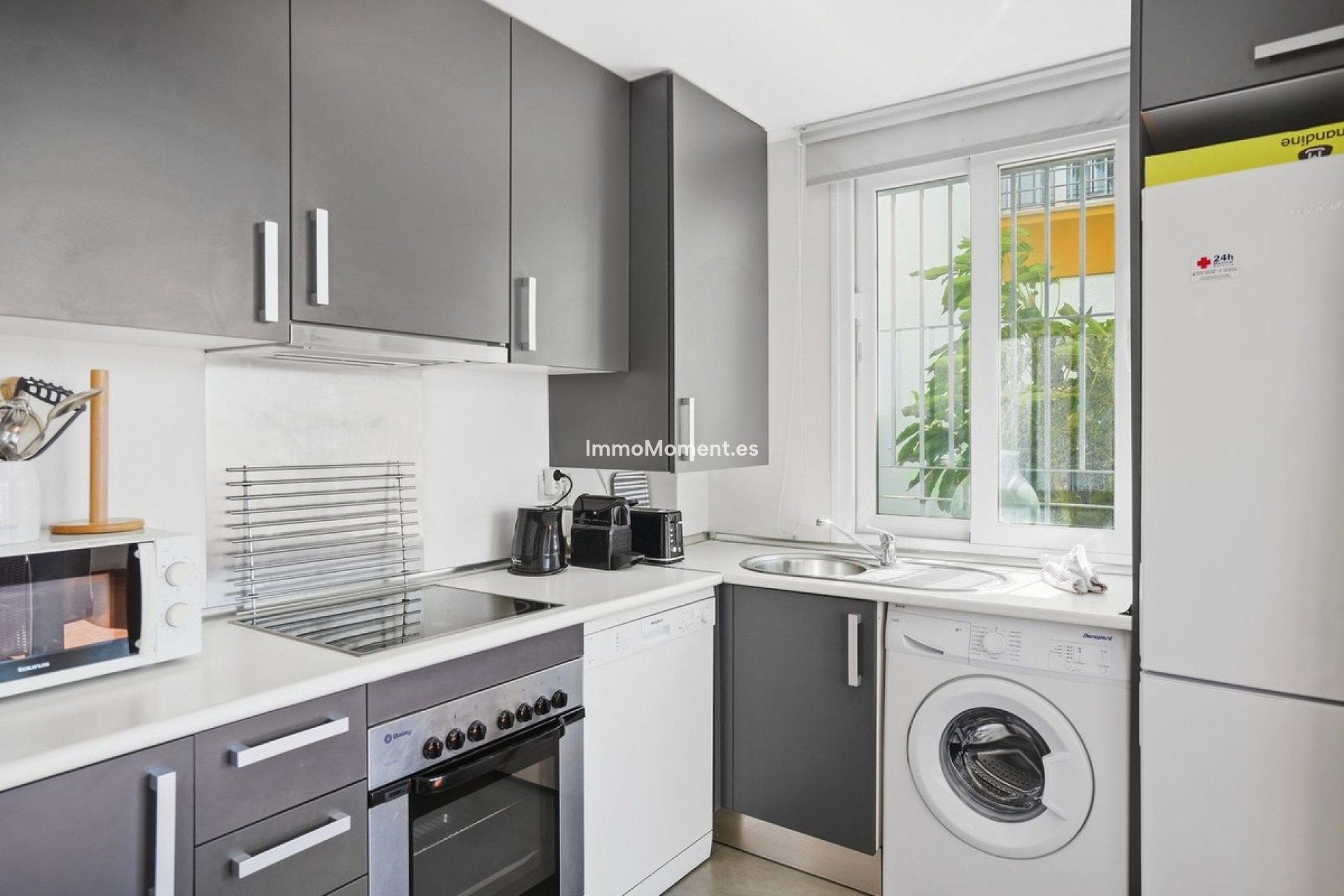 Resale - Apartment - Estepona - Valle Romano