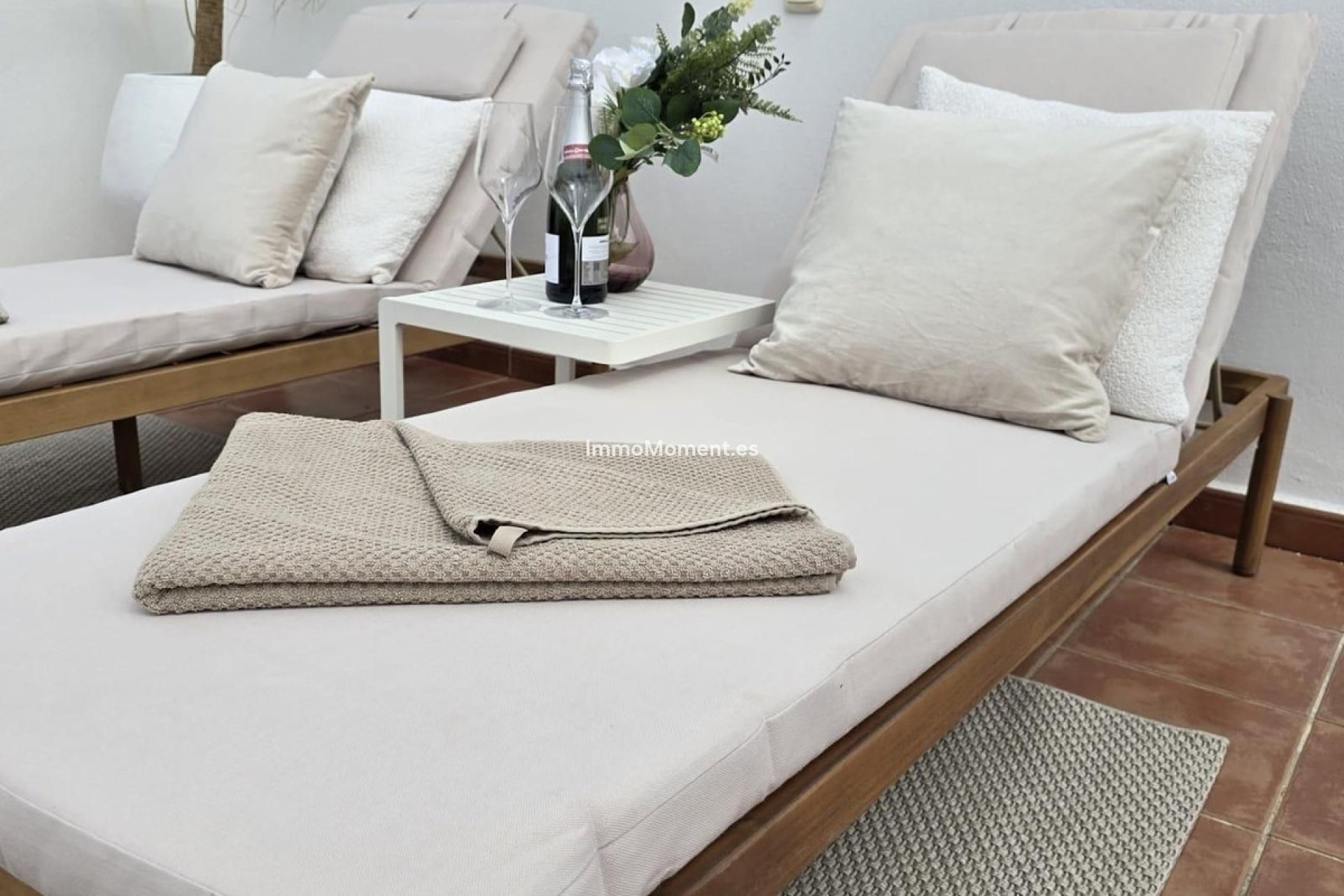 Resale - Apartment - Estepona - Valle Romano