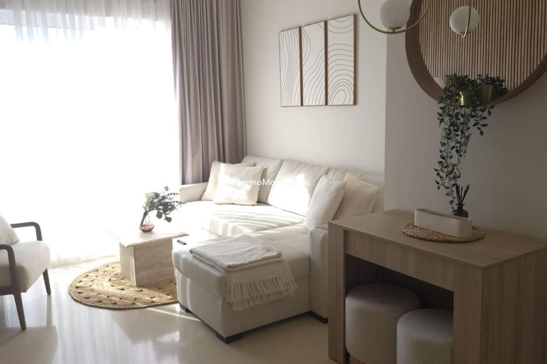 Resale - Apartment - Estepona - Valle Romano