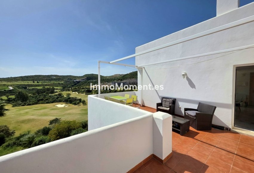 Resale - Apartment - Estepona - Valle Romano