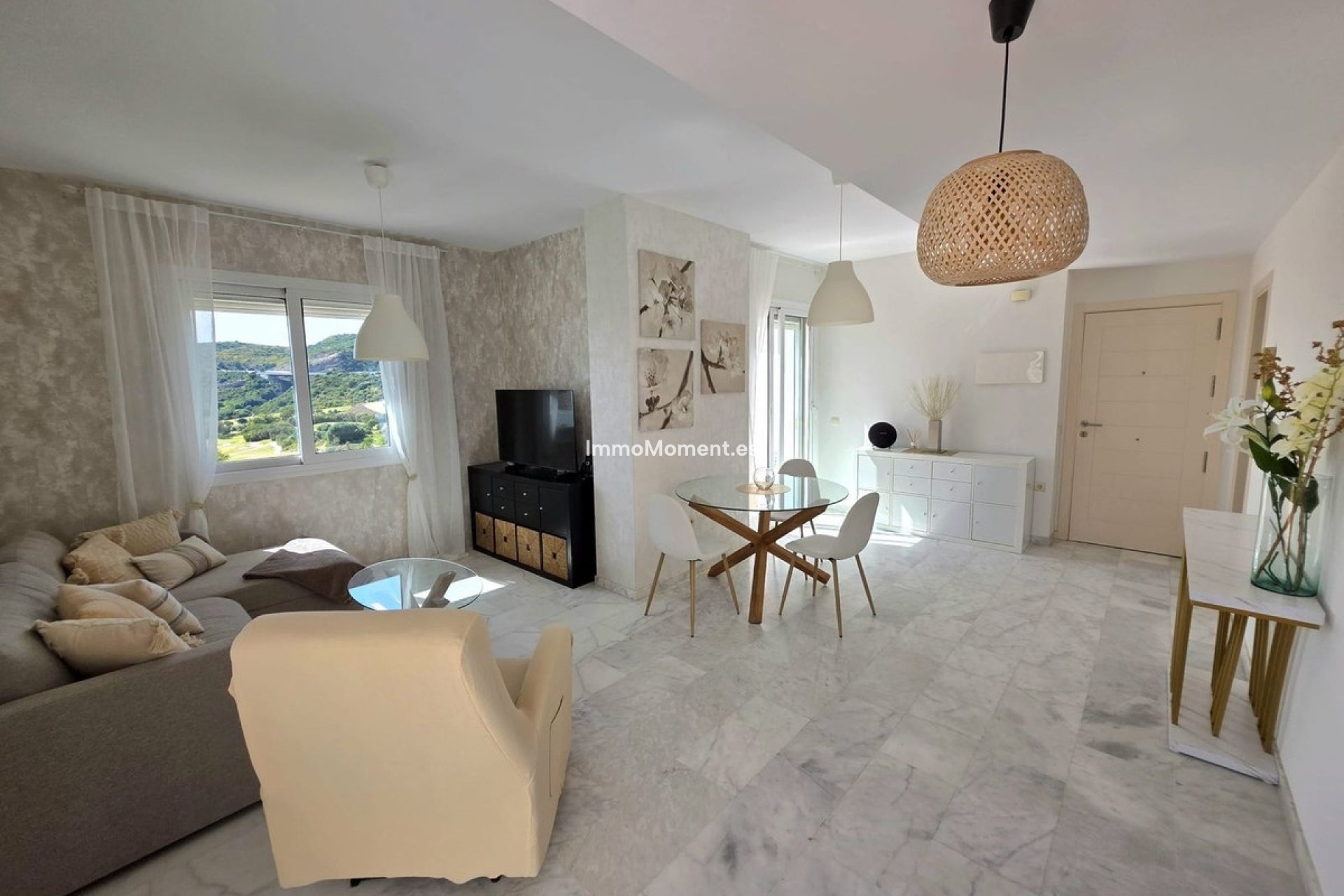 Resale - Apartment - Estepona - Valle Romano