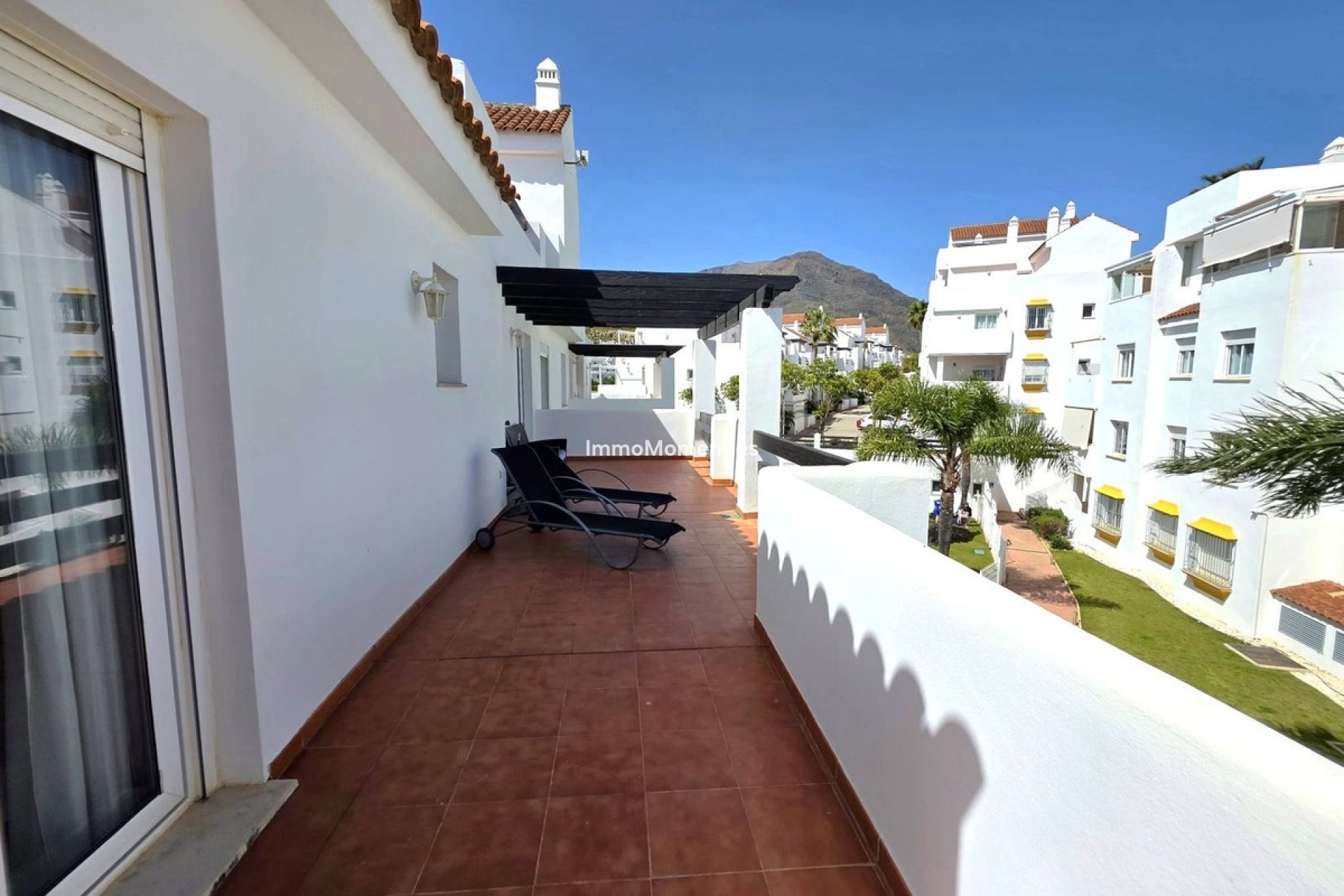 Resale - Apartment - Estepona - Valle Romano