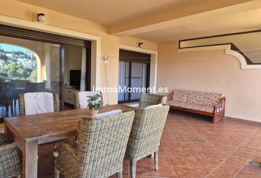 Resale - Apartment - Estepona - Valle Romano