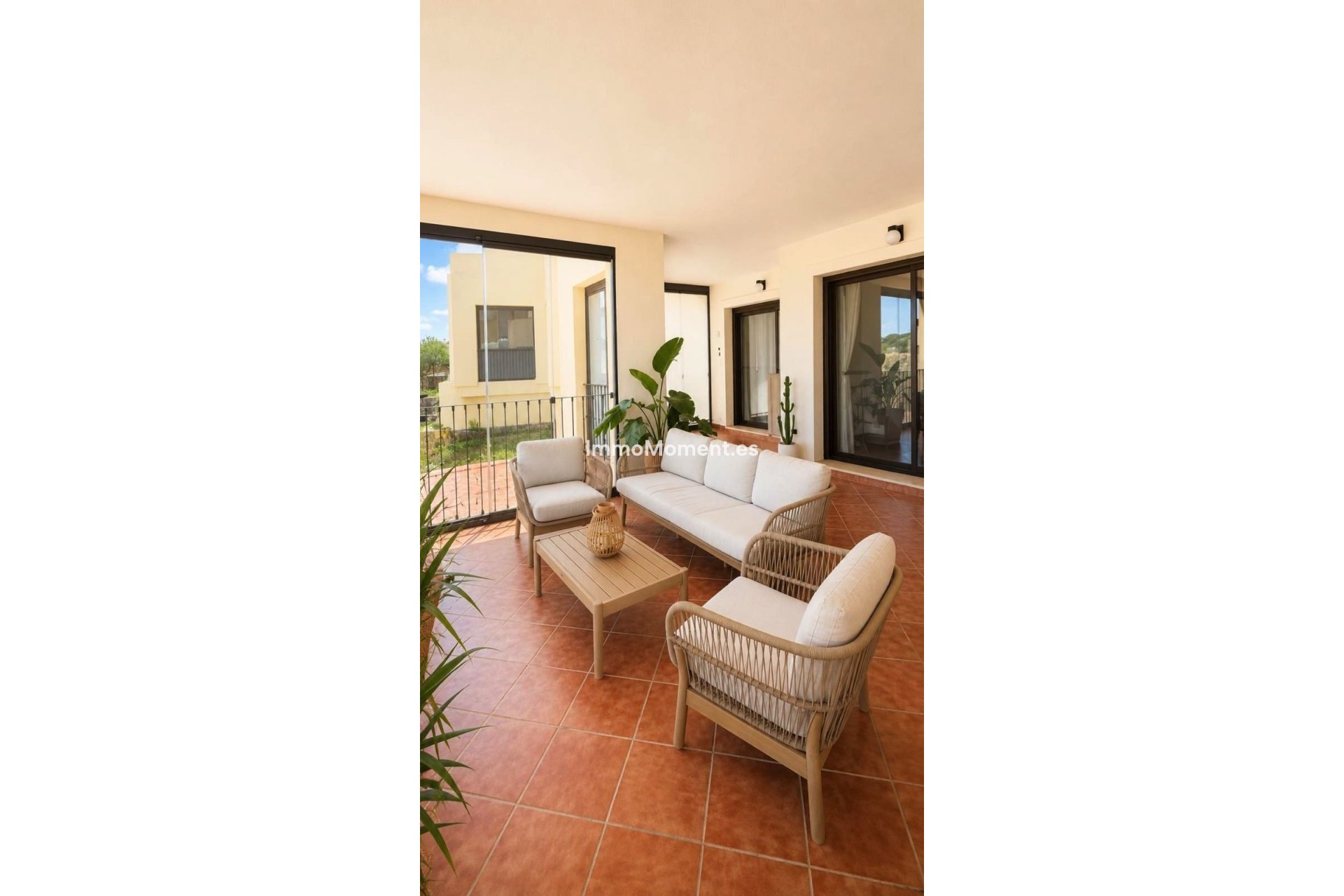 Resale - Apartment - Estepona - Valle Romano