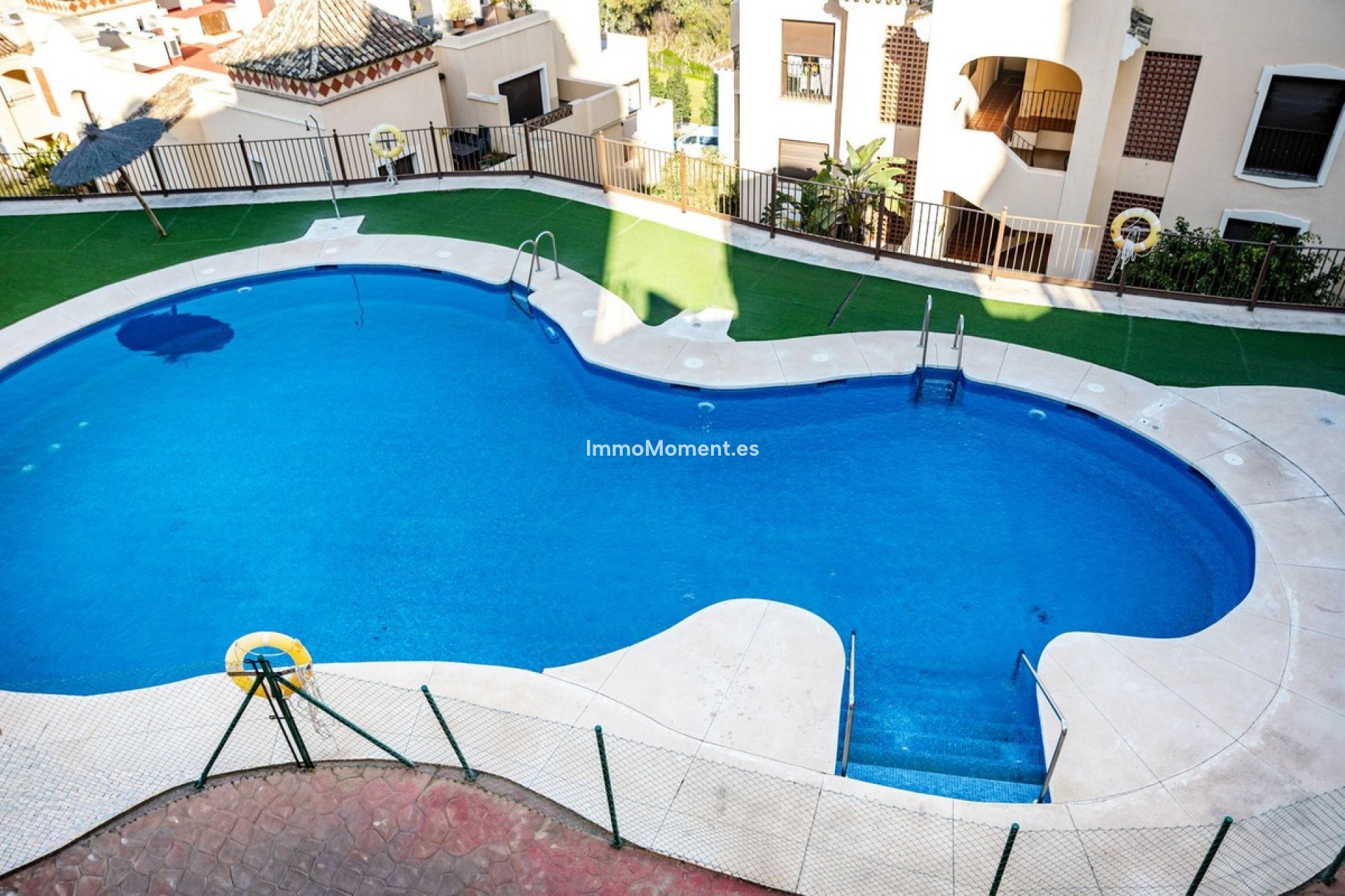 Resale - Apartment - Estepona - Valle Romano