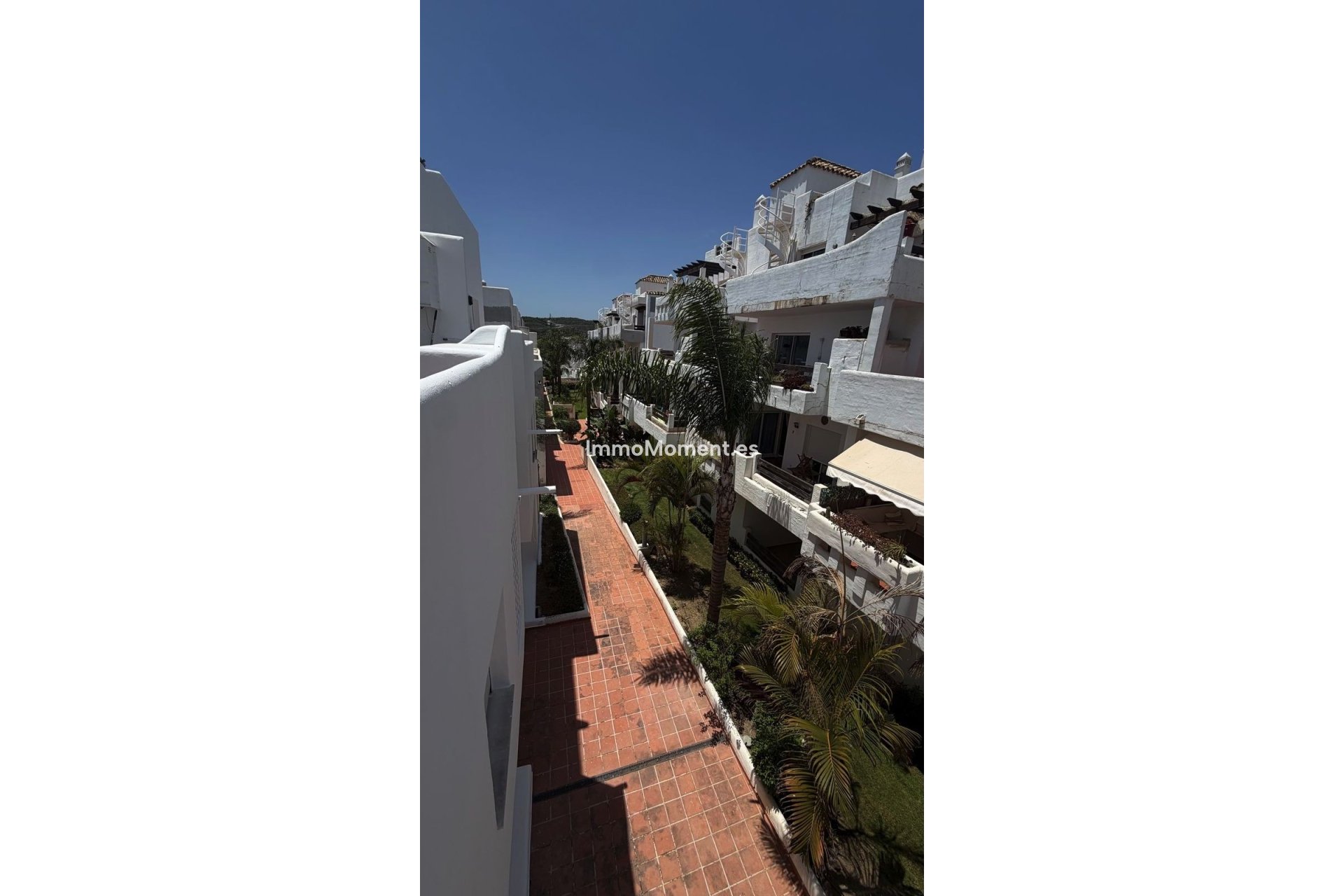 Resale - Apartment - Estepona - Valle Romano