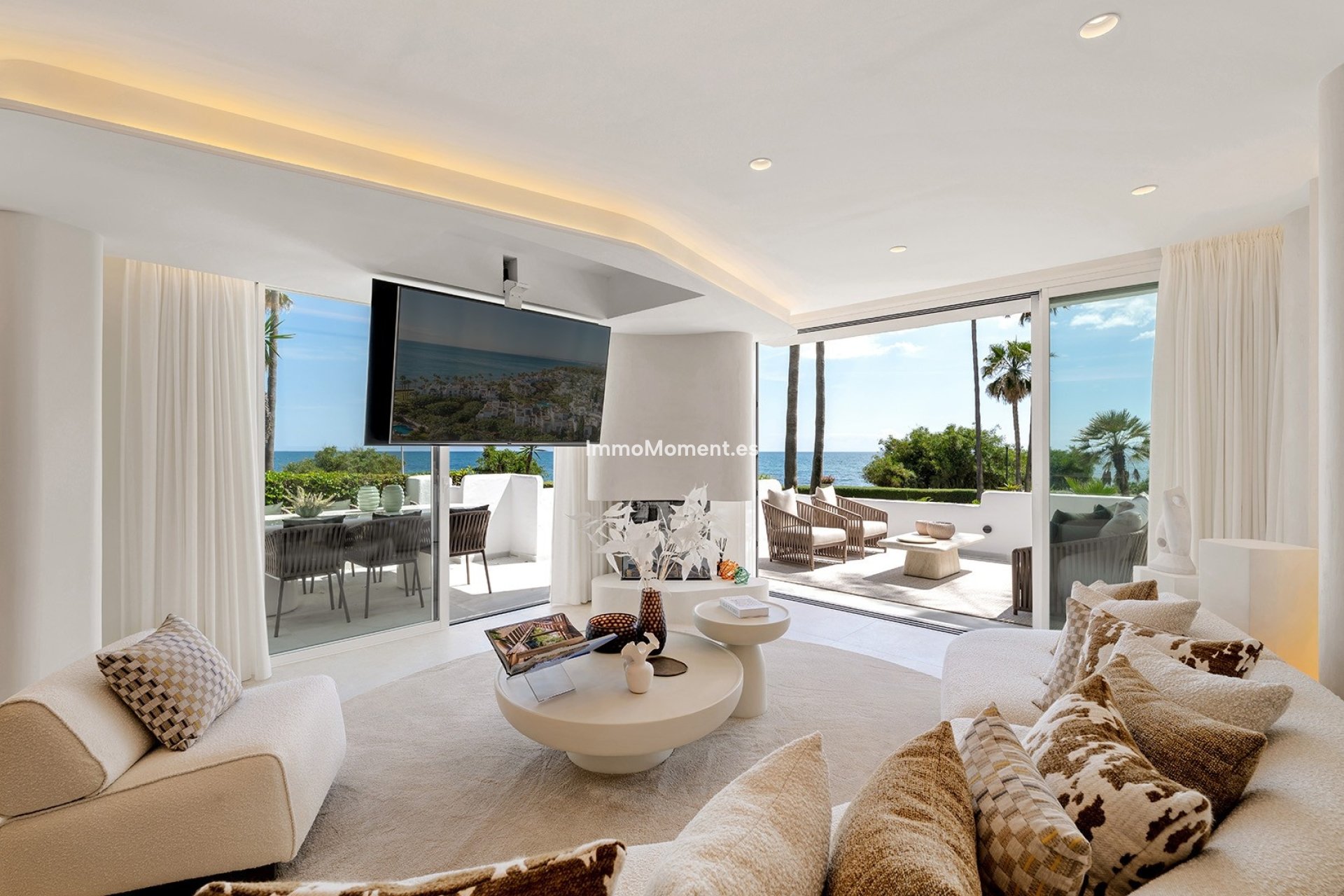 Resale - Apartment - Estepona