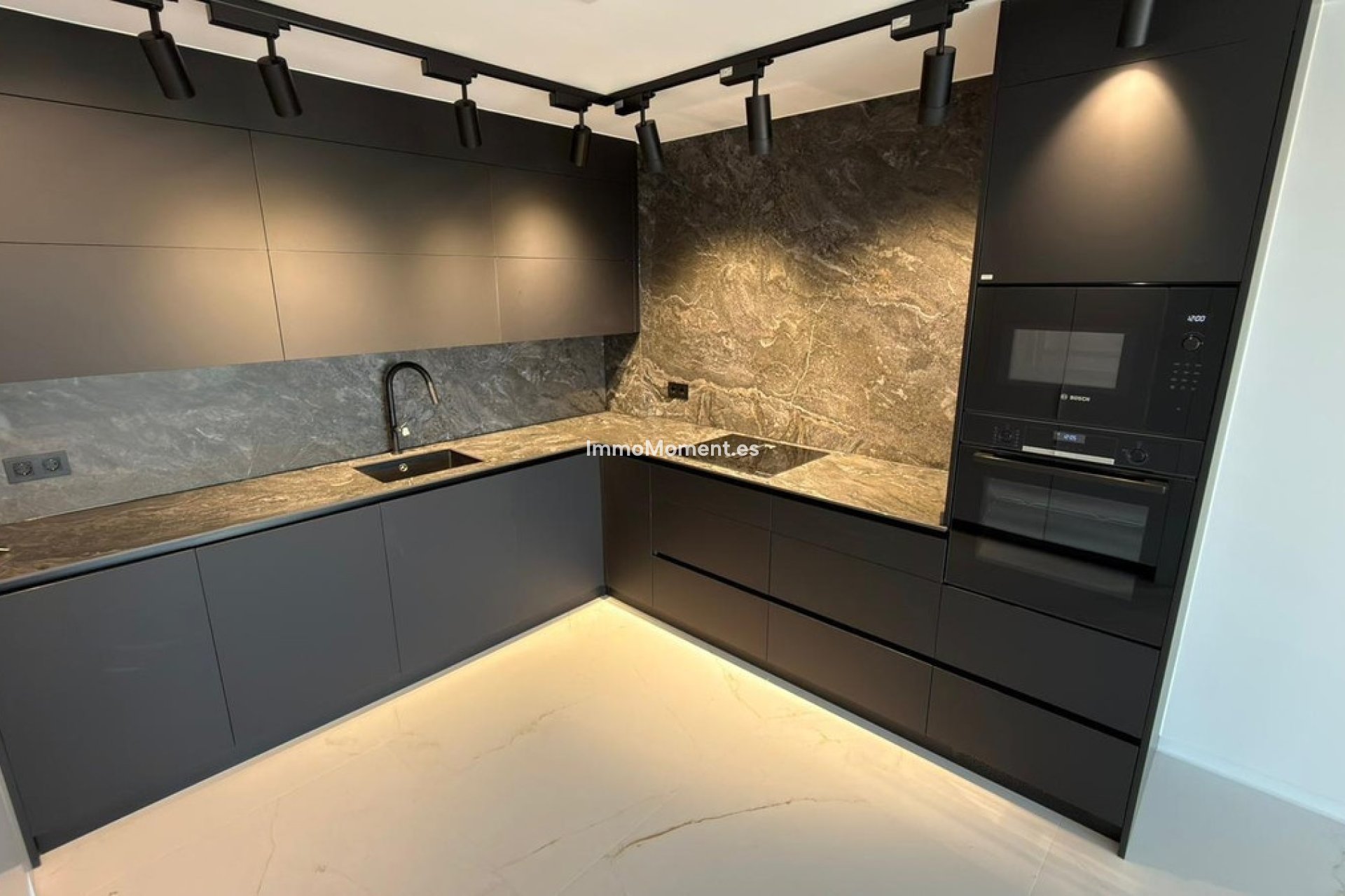 Resale - Apartment - Finestrat