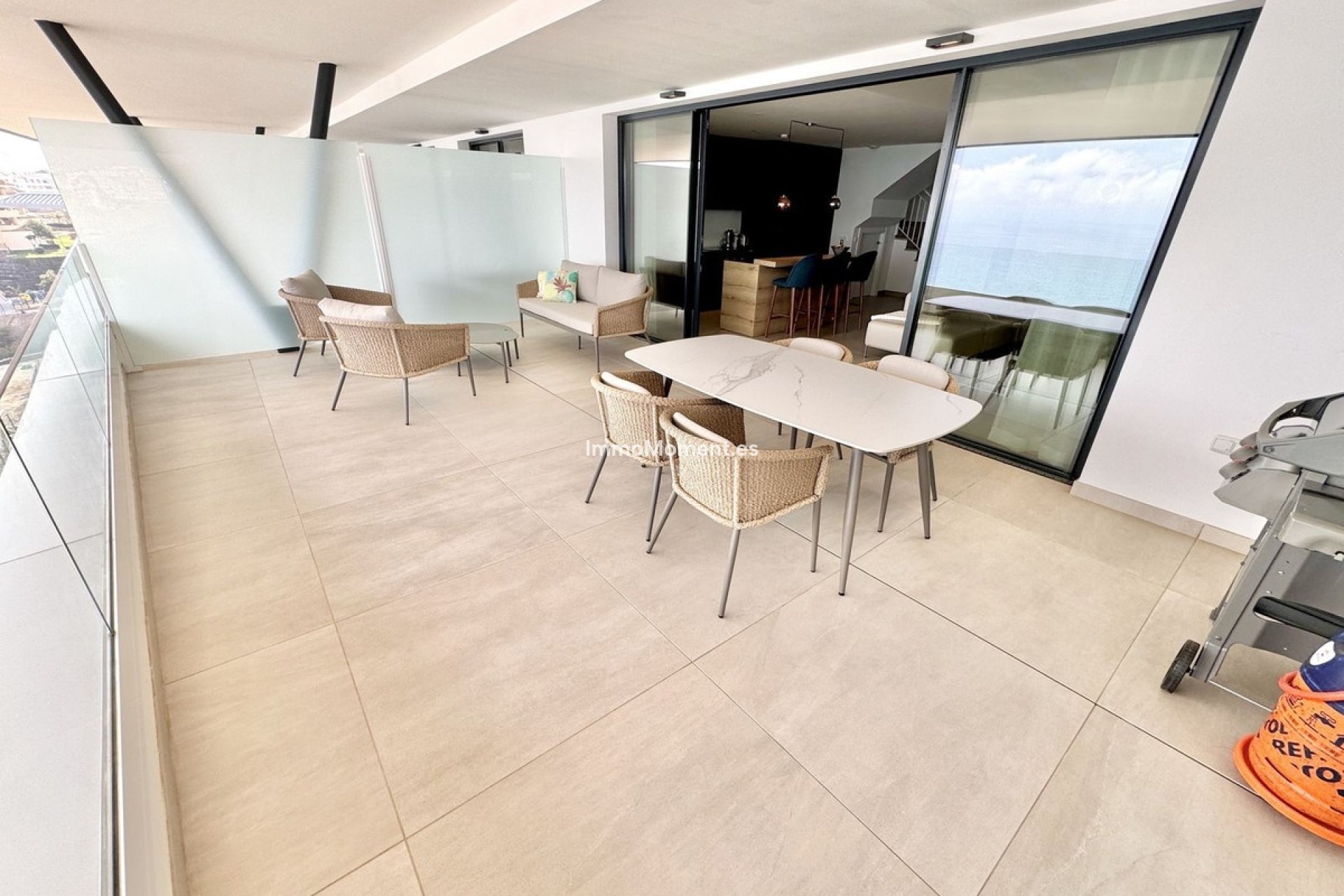 Resale - Apartment - Fuengirola - Carvajal