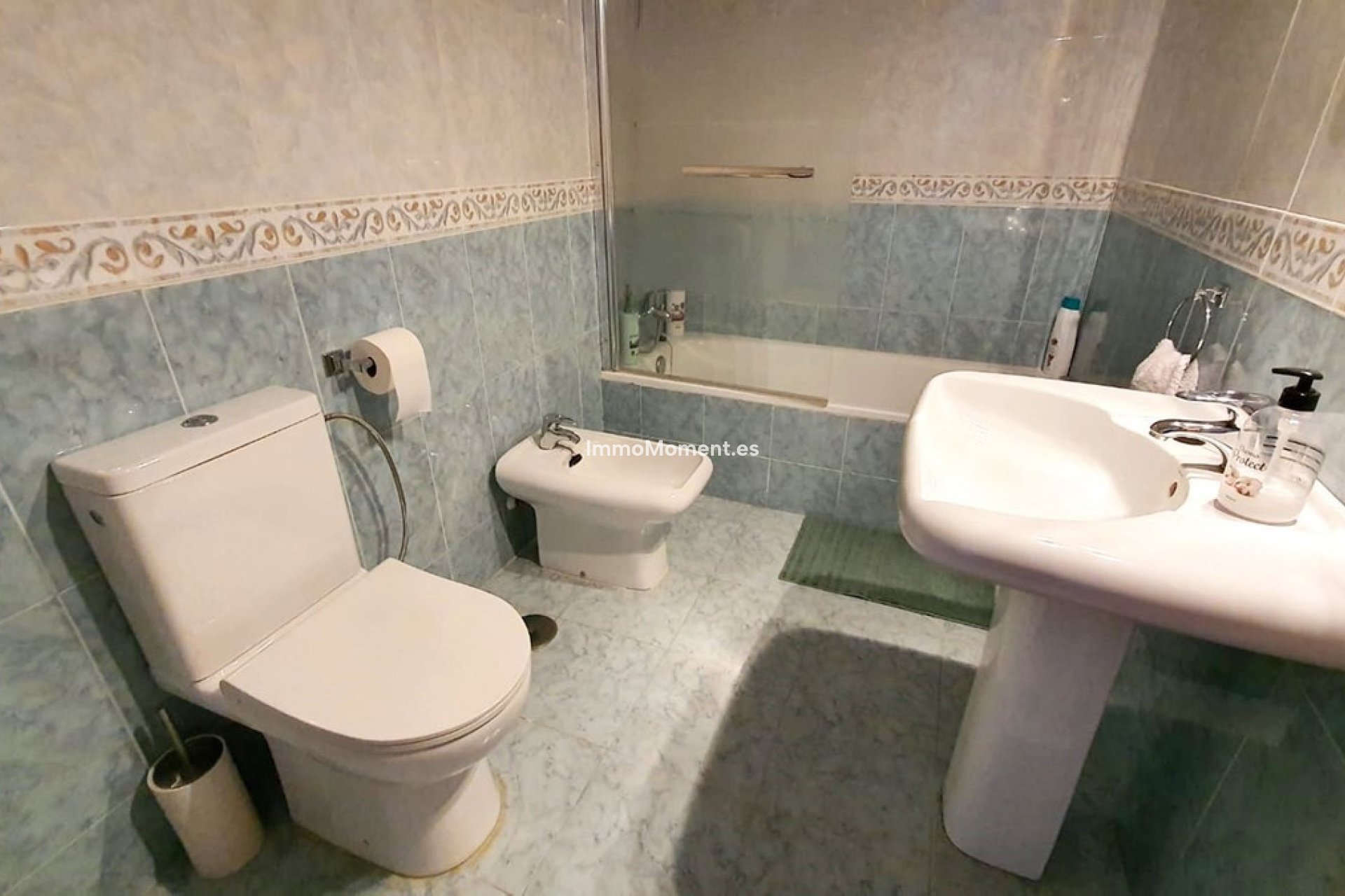 Resale - Apartment - Fuengirola - Carvajal