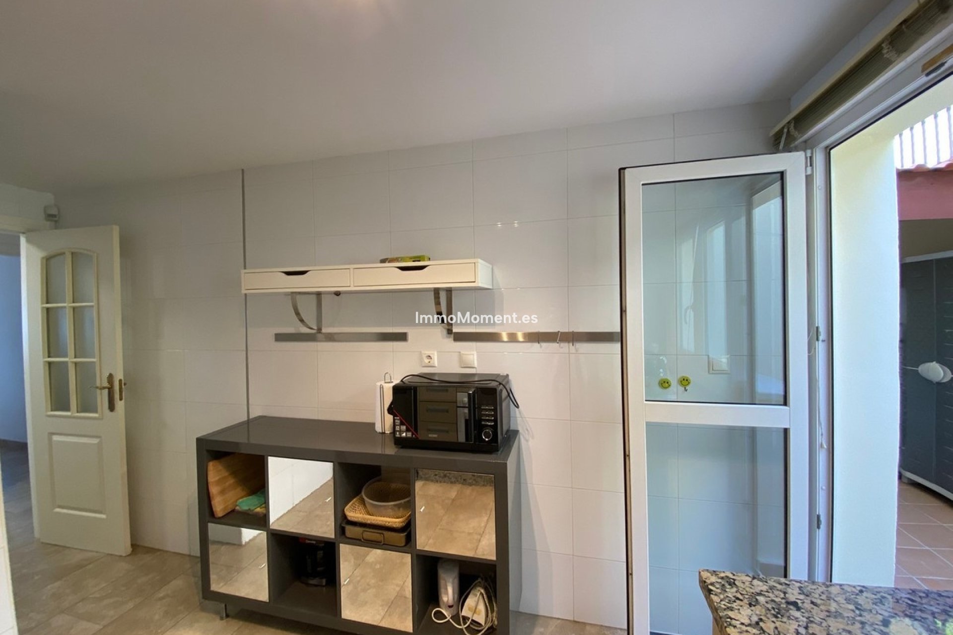 Resale - Apartment - Fuengirola - Carvajal