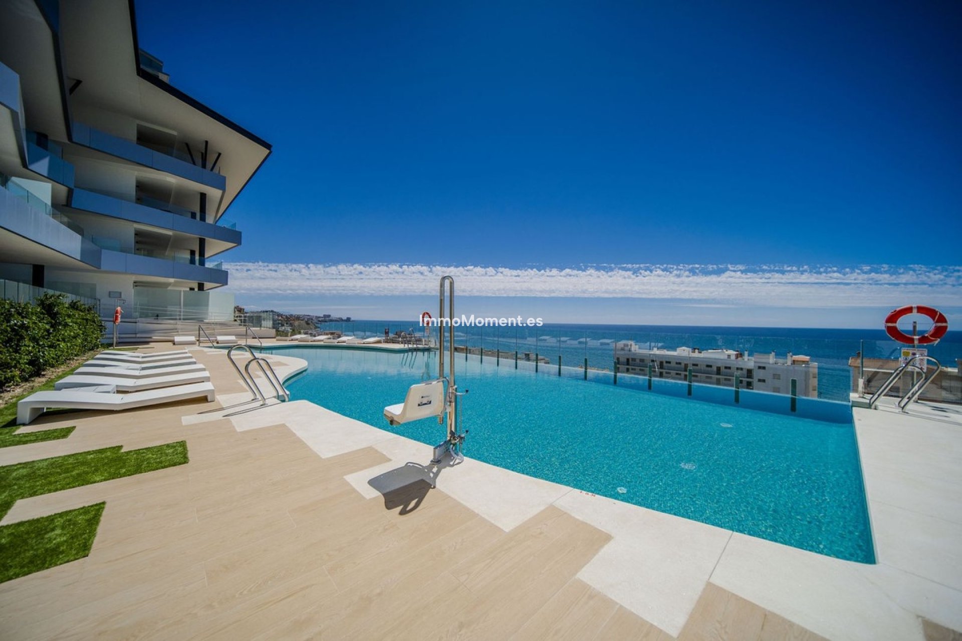 Resale - Apartment - Fuengirola - Carvajal