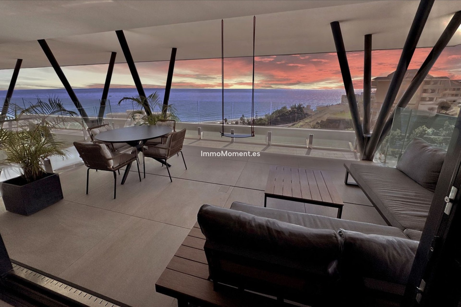 Resale - Apartment - Fuengirola - Carvajal