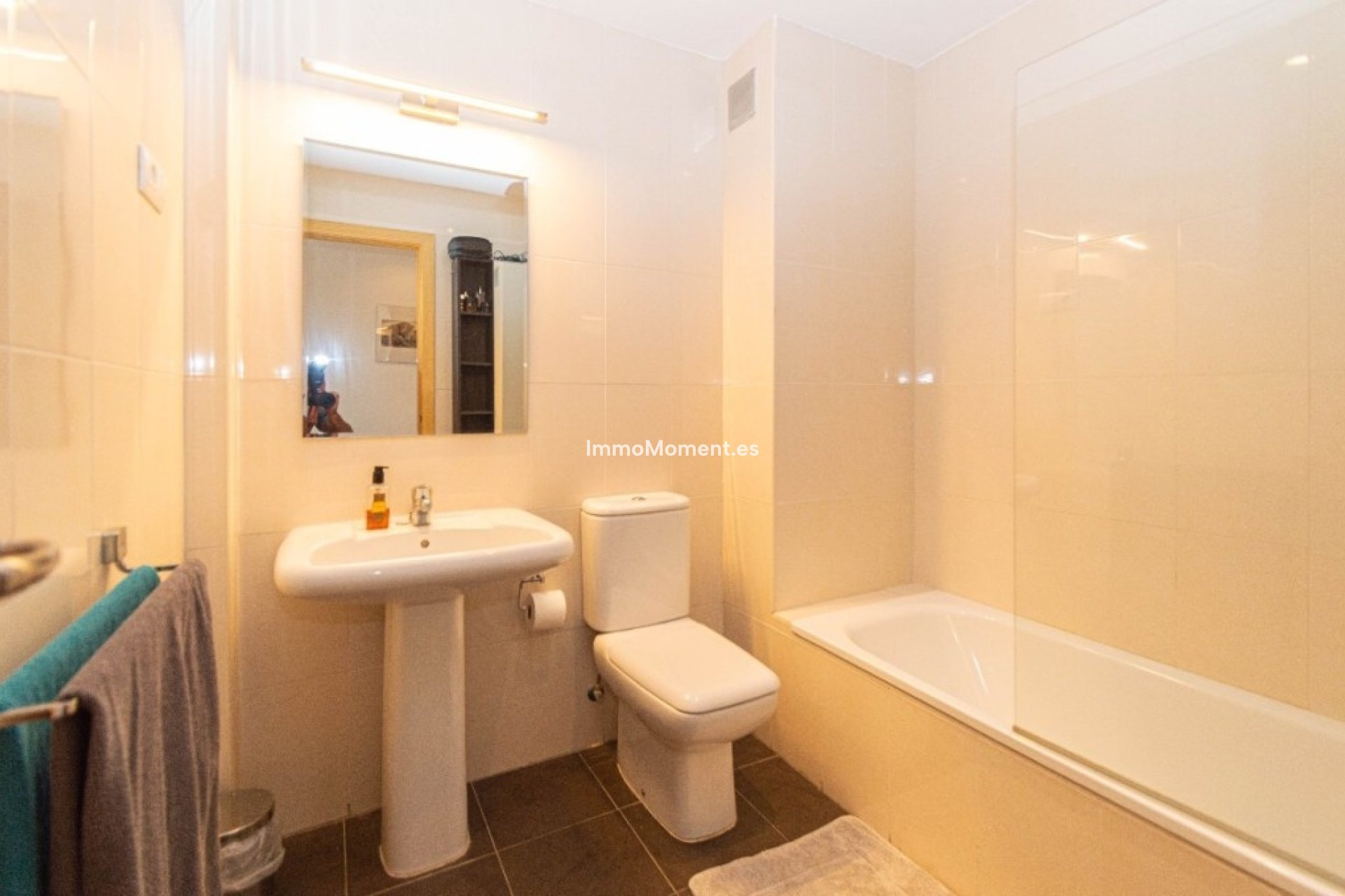 Resale - Apartment - Fuengirola - Carvajal