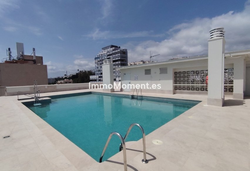 Resale - Apartment - Fuengirola - Carvajal