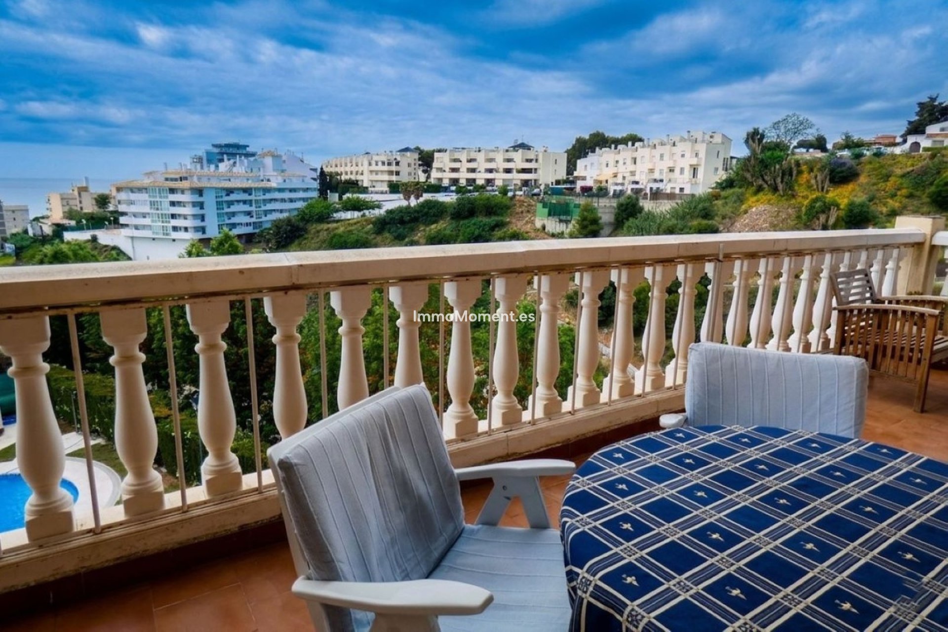Resale - Apartment - Fuengirola - Carvajal